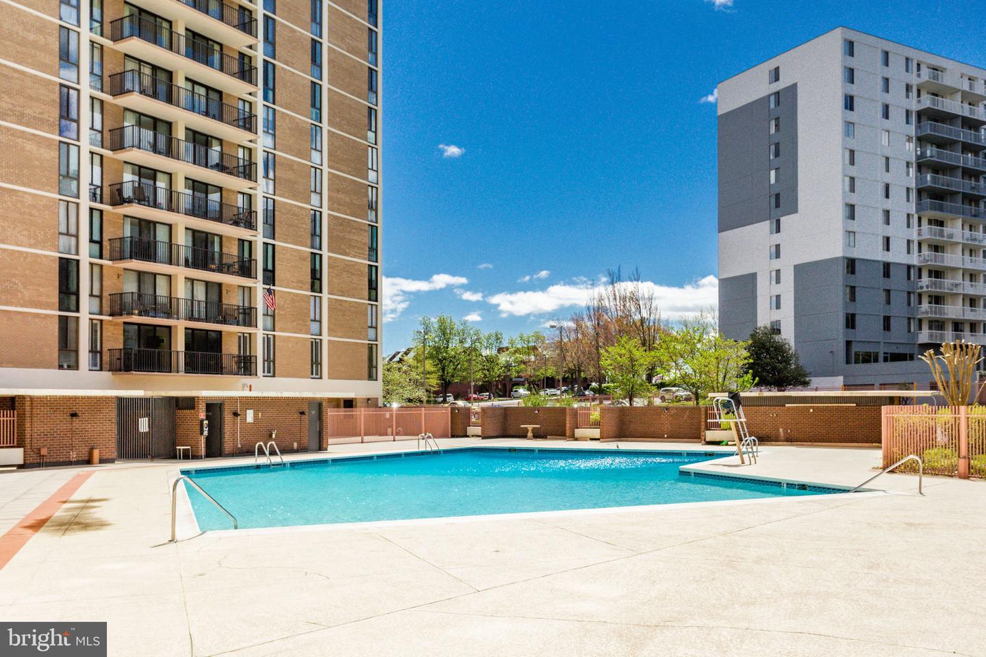 6800 FLEETWOOD RD #1219, MCLEAN, Virginia 22101, 1 Bedroom Bedrooms, ,1 BathroomBathrooms,Residential,For sale,6800 FLEETWOOD RD #1219,VAFX2243608 MLS # VAFX2243608