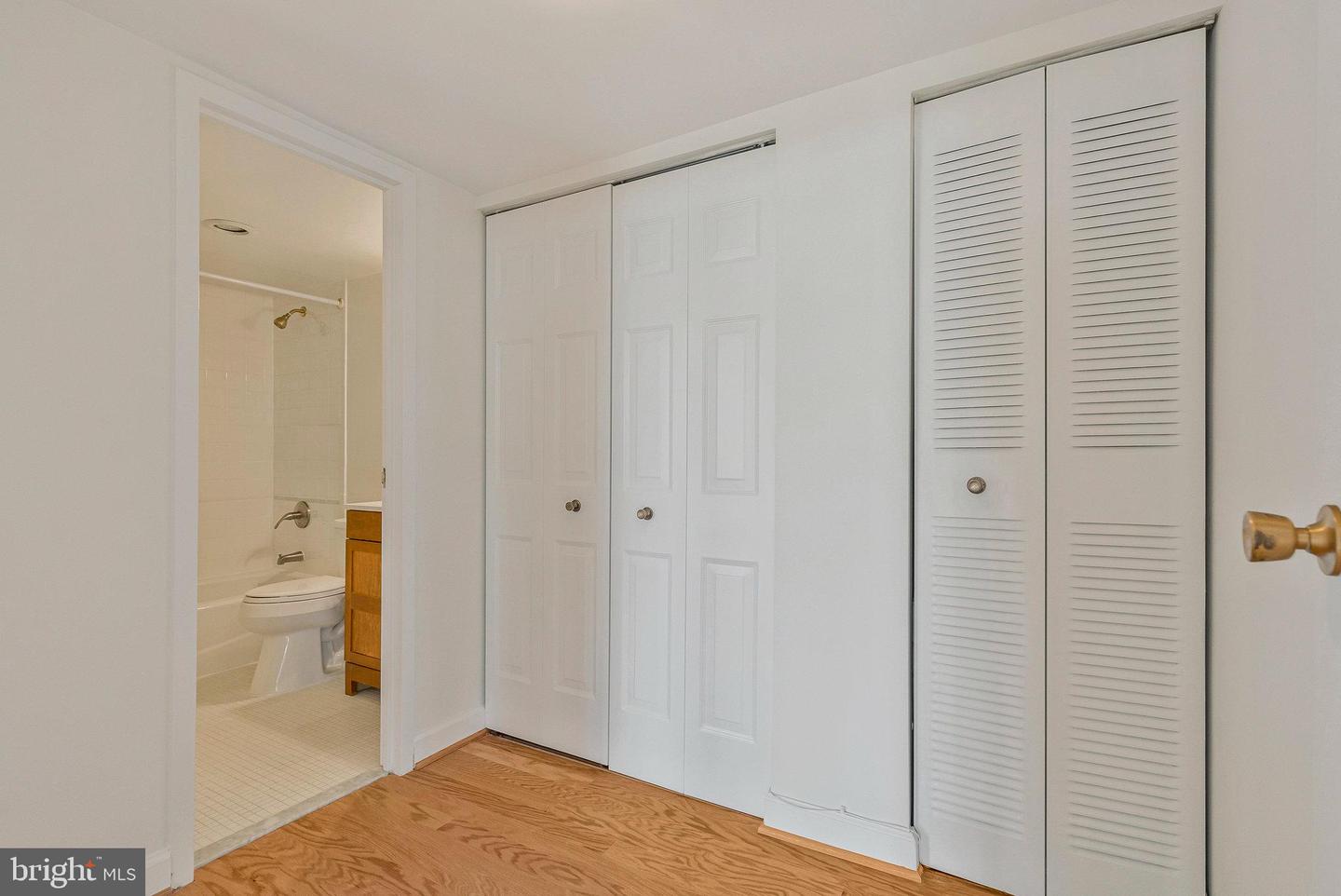 6800 FLEETWOOD RD #1219, MCLEAN, Virginia 22101, 1 Bedroom Bedrooms, ,1 BathroomBathrooms,Residential,For sale,6800 FLEETWOOD RD #1219,VAFX2243608 MLS # VAFX2243608