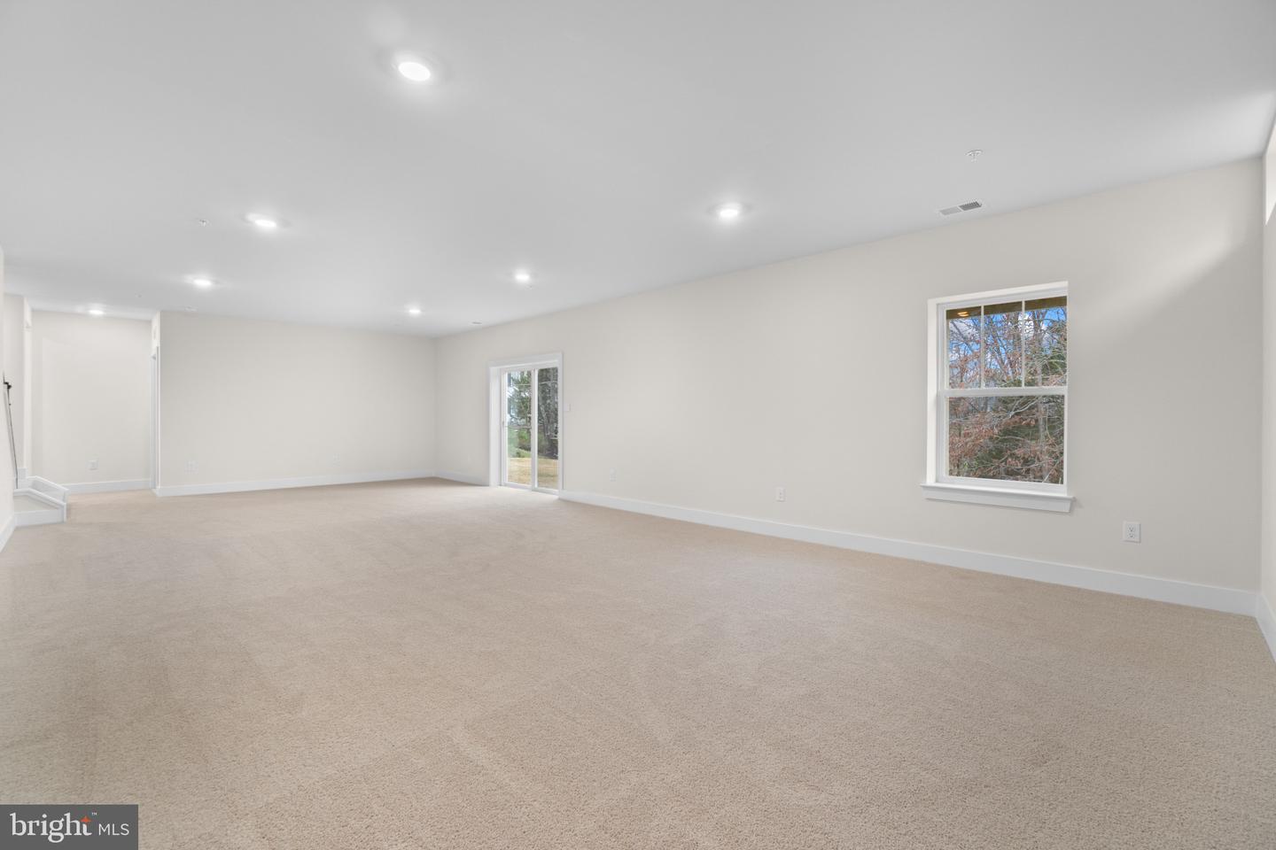 8281 COLLING MANOR CT, ALEXANDRIA, Virginia 22308, 6 Bedrooms Bedrooms, ,6 BathroomsBathrooms,Residential,For sale,8281 COLLING MANOR CT,VAFX2243610 MLS # VAFX2243610