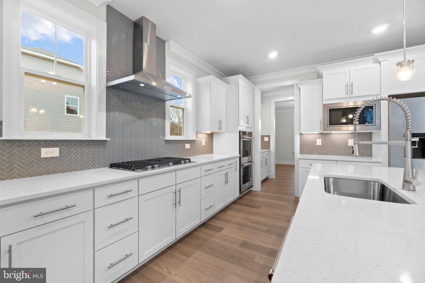 8281 COLLING MANOR CT, ALEXANDRIA, Virginia 22308, 6 Bedrooms Bedrooms, ,6 BathroomsBathrooms,Residential,For sale,8281 COLLING MANOR CT,VAFX2243610 MLS # VAFX2243610