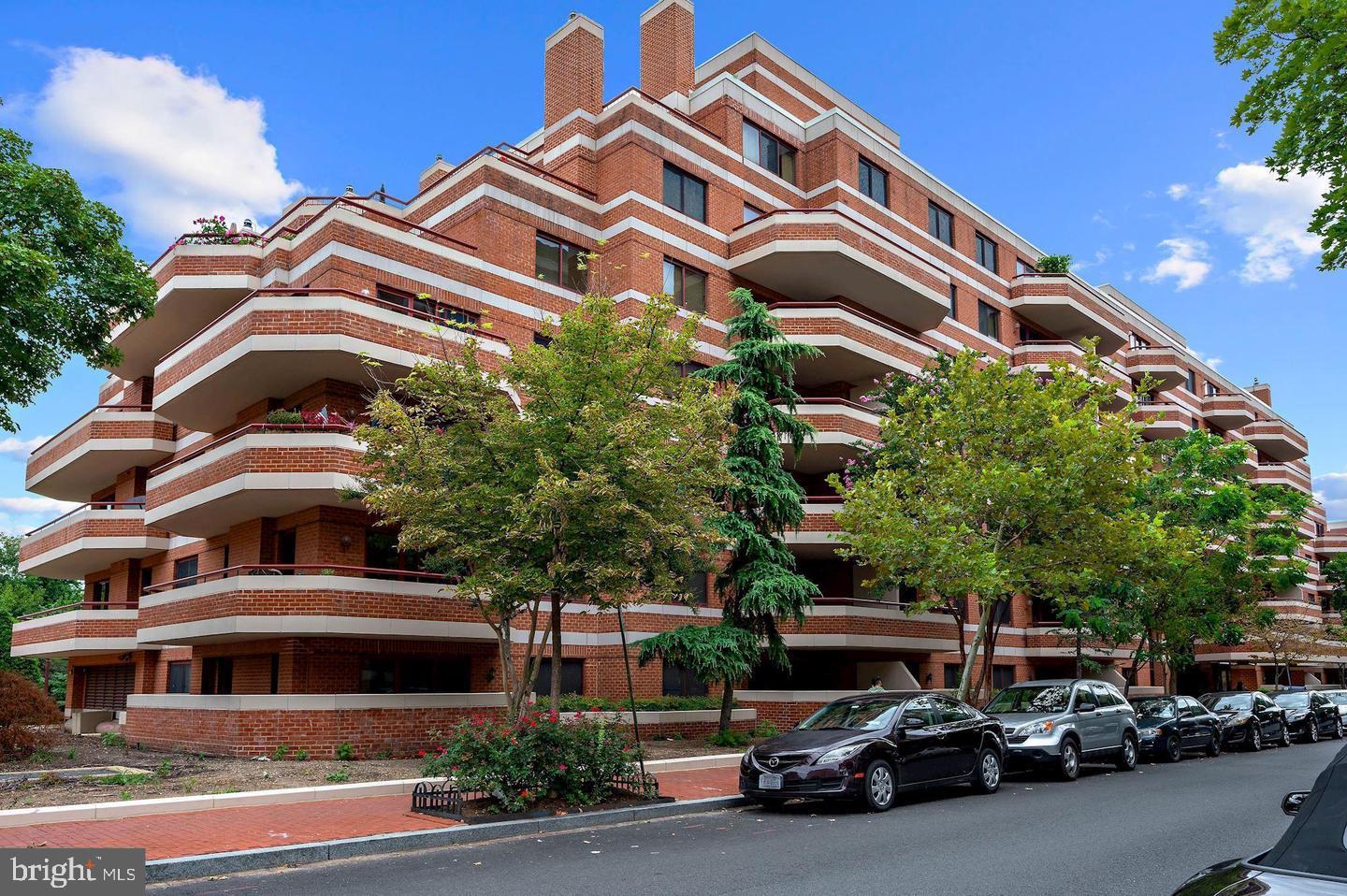 2301 N ST NW #717, WASHINGTON, District Of Columbia 20037, 2 Bedrooms Bedrooms, ,2 BathroomsBathrooms,Residential,For sale,2301 N ST NW #717,DCDC2202752 MLS # DCDC2202752