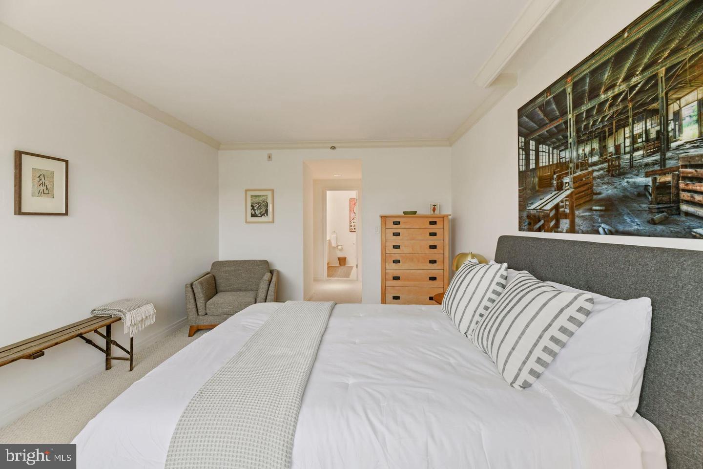 2301 N ST NW #717, WASHINGTON, District Of Columbia 20037, 2 Bedrooms Bedrooms, ,2 BathroomsBathrooms,Residential,For sale,2301 N ST NW #717,DCDC2202752 MLS # DCDC2202752