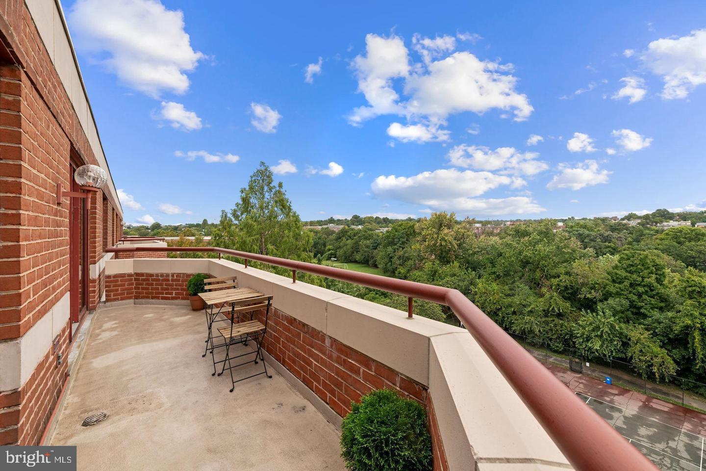 2301 N ST NW #717, WASHINGTON, District Of Columbia 20037, 2 Bedrooms Bedrooms, ,2 BathroomsBathrooms,Residential,For sale,2301 N ST NW #717,DCDC2202752 MLS # DCDC2202752