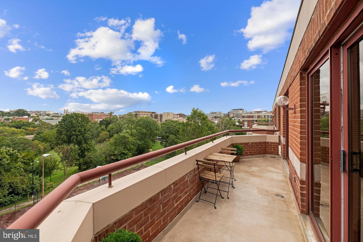2301 N ST NW #717, WASHINGTON, District Of Columbia 20037, 2 Bedrooms Bedrooms, ,2 BathroomsBathrooms,Residential,For sale,2301 N ST NW #717,DCDC2202752 MLS # DCDC2202752