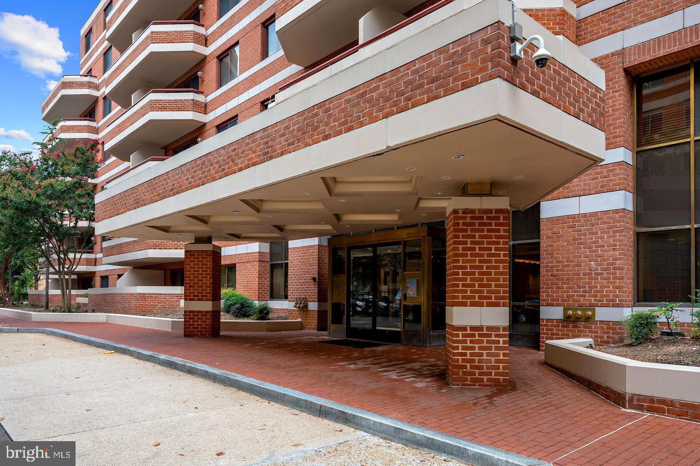 2301 N ST NW #717, WASHINGTON, District Of Columbia 20037, 2 Bedrooms Bedrooms, ,2 BathroomsBathrooms,Residential,For sale,2301 N ST NW #717,DCDC2202752 MLS # DCDC2202752