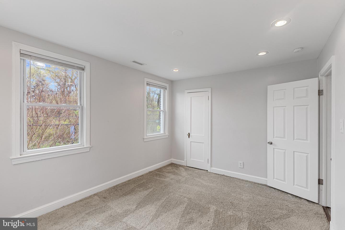 2802 BRUCE PL SE, WASHINGTON, District Of Columbia 20020, 3 Bedrooms Bedrooms, ,2 BathroomsBathrooms,Residential,For sale,2802 BRUCE PL SE,DCDC2202784 MLS # DCDC2202784