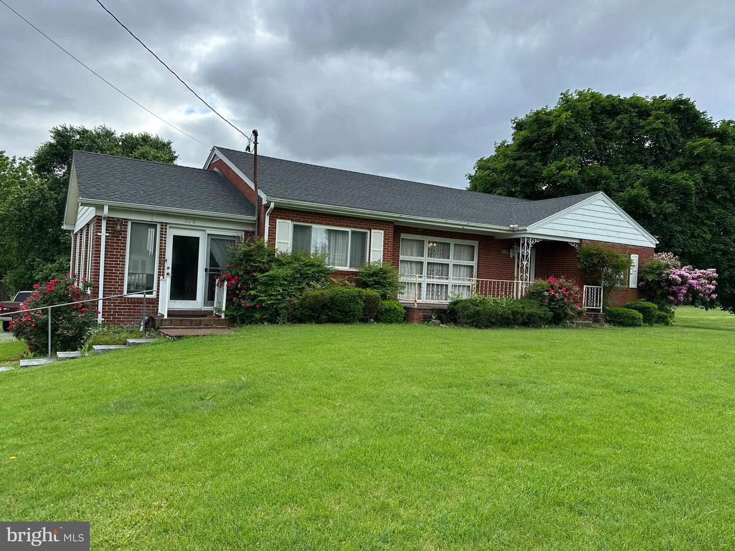228 FAIRVIEW RD, LURAY, Virginia 22835, 3 Bedrooms Bedrooms, ,1 BathroomBathrooms,Residential,For sale,228 FAIRVIEW RD,VAPA2003594 MLS # VAPA2003594