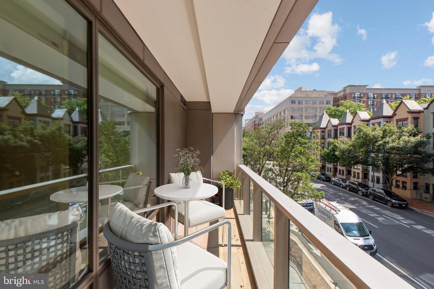 2501 M ST NW #208, WASHINGTON, District Of Columbia 20037, 2 Bedrooms Bedrooms, ,2 BathroomsBathrooms,Residential,For sale,2501 M ST NW #208,DCDC2176894 MLS # DCDC2176894
