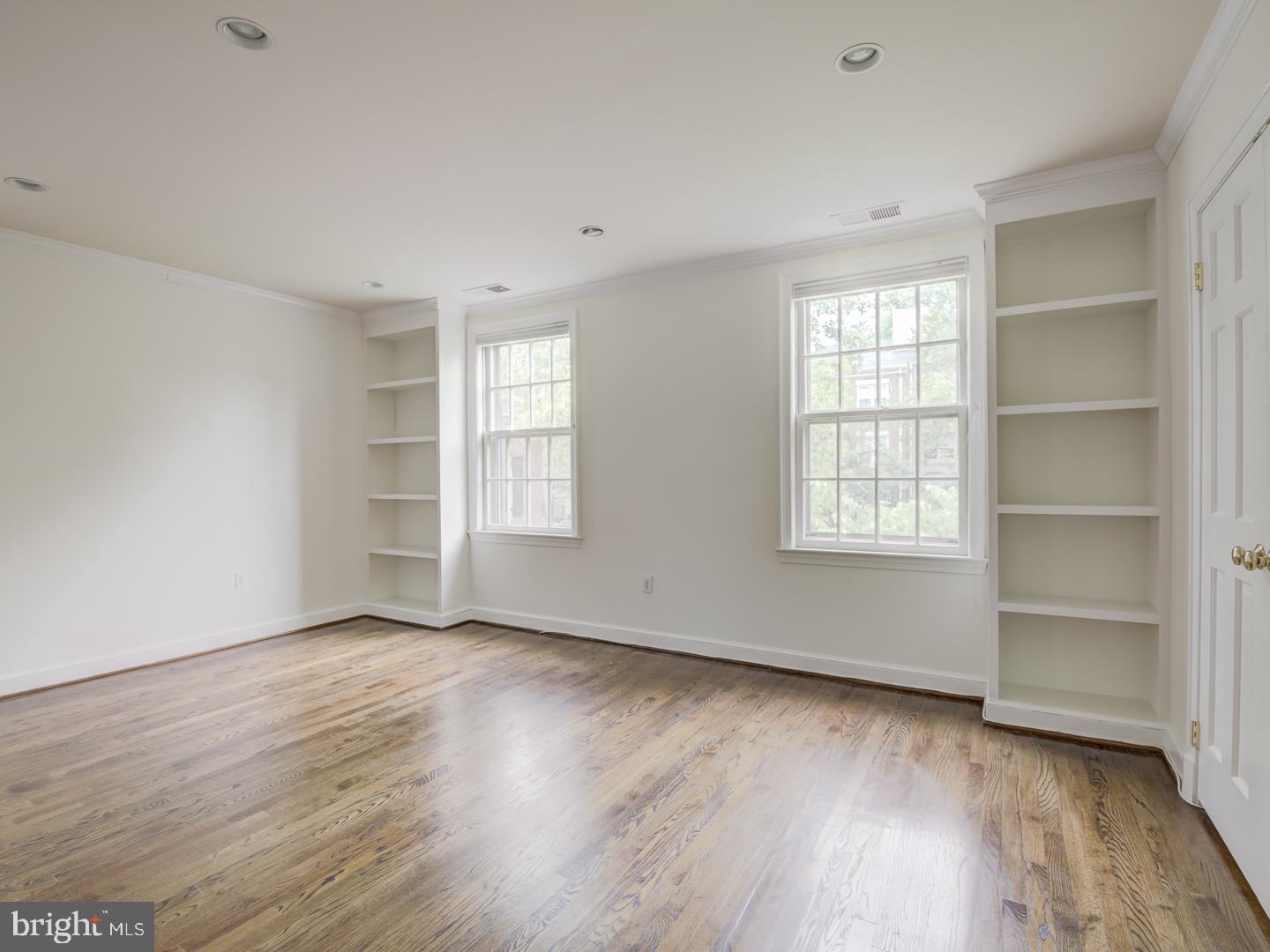 4354 WESTOVER PL NW, WASHINGTON, District Of Columbia 20016, 3 Bedrooms Bedrooms, ,4 BathroomsBathrooms,Residential,For sale,4354 WESTOVER PL NW,DCDC2180886 MLS # DCDC2180886