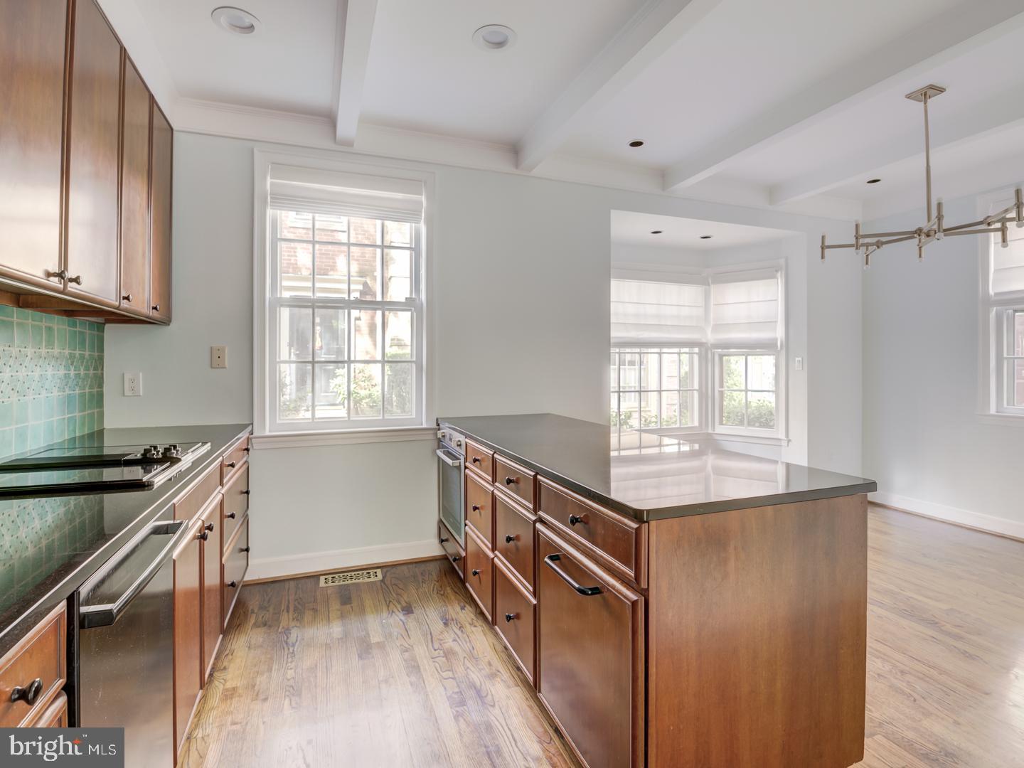 4354 WESTOVER PL NW, WASHINGTON, District Of Columbia 20016, 3 Bedrooms Bedrooms, ,4 BathroomsBathrooms,Residential,For sale,4354 WESTOVER PL NW,DCDC2180886 MLS # DCDC2180886