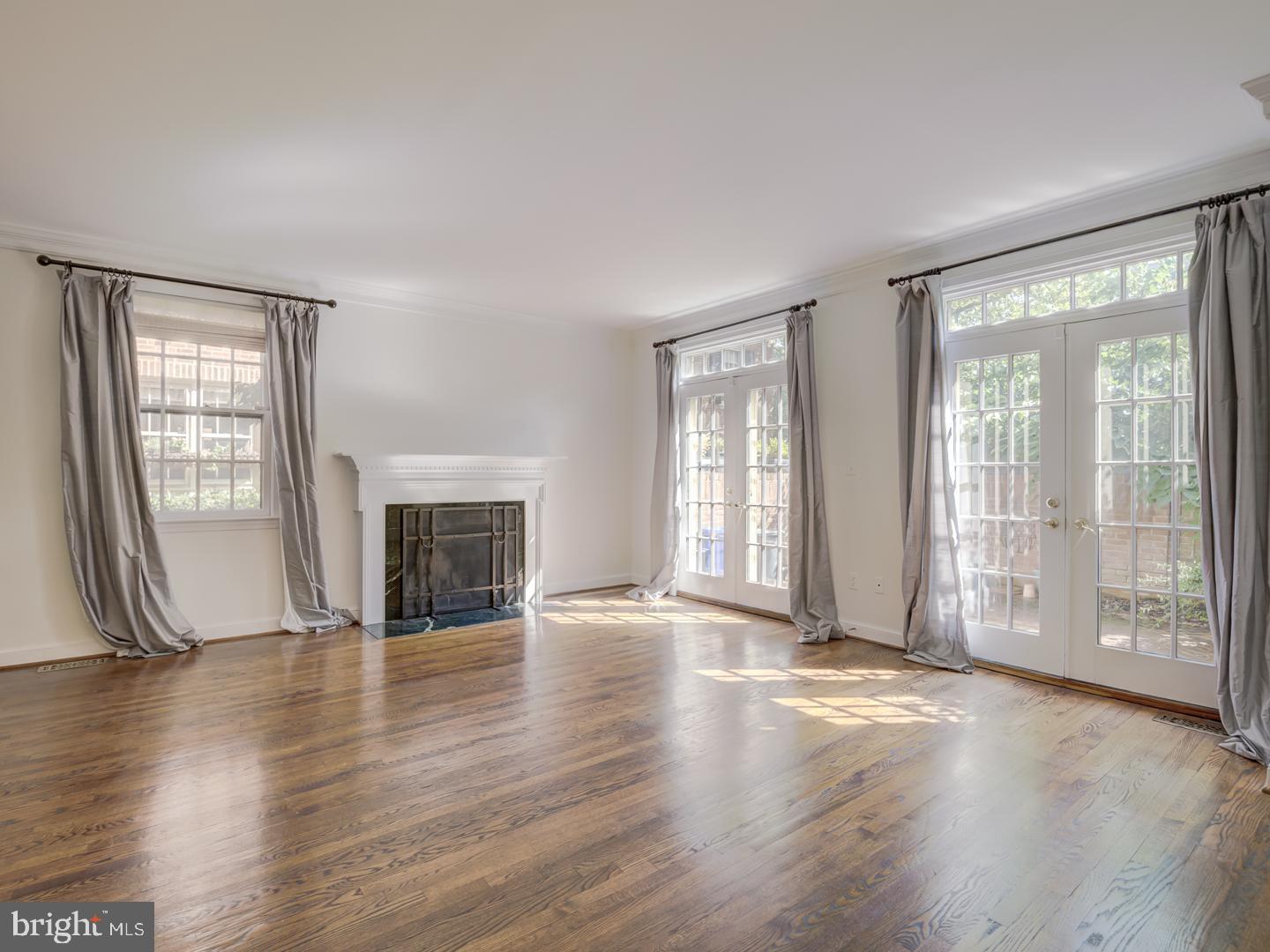 4354 WESTOVER PL NW, WASHINGTON, District Of Columbia 20016, 3 Bedrooms Bedrooms, ,4 BathroomsBathrooms,Residential,For sale,4354 WESTOVER PL NW,DCDC2180886 MLS # DCDC2180886