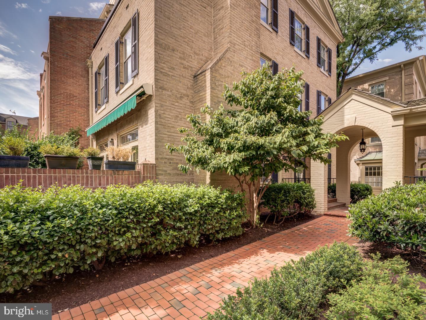 4354 WESTOVER PL NW, WASHINGTON, District Of Columbia 20016, 3 Bedrooms Bedrooms, ,4 BathroomsBathrooms,Residential,For sale,4354 WESTOVER PL NW,DCDC2180886 MLS # DCDC2180886