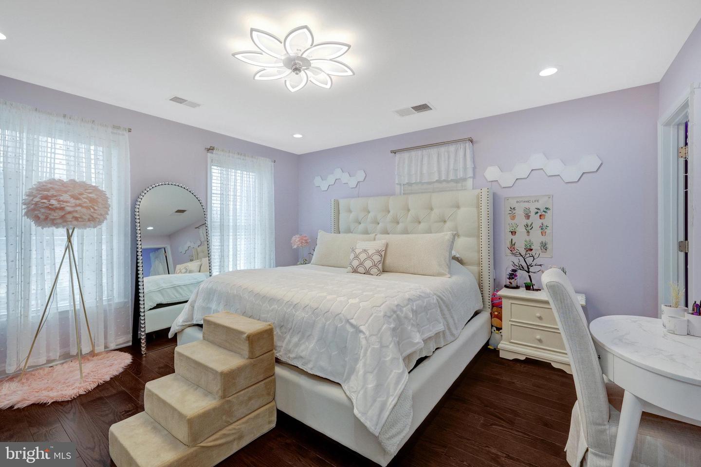 3050 CAMPTOWN CT, HAYMARKET, Virginia 20169, 5 Bedrooms Bedrooms, ,4 BathroomsBathrooms,Residential,For sale,3050 CAMPTOWN CT,VAPW2087456 MLS # VAPW2087456