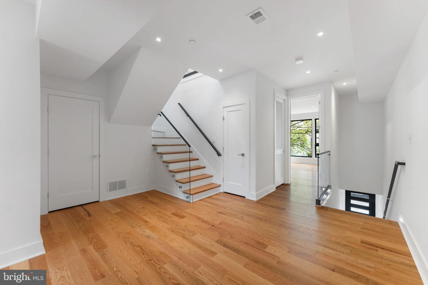 1414 5TH ST NW #B, WASHINGTON, District Of Columbia 20001, 3 Bedrooms Bedrooms, ,3 BathroomsBathrooms,Residential,For sale,1414 5TH ST NW #B,DCDC2186828 MLS # DCDC2186828