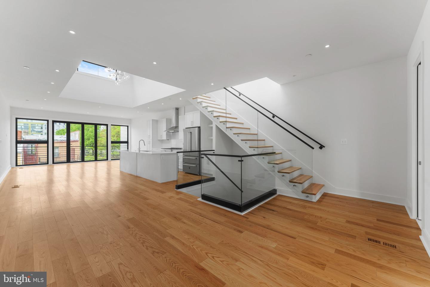 1414 5TH ST NW #B, WASHINGTON, District Of Columbia 20001, 3 Bedrooms Bedrooms, ,3 BathroomsBathrooms,Residential,For sale,1414 5TH ST NW #B,DCDC2186828 MLS # DCDC2186828