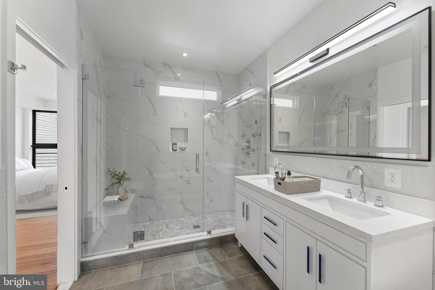 1414 5TH ST NW #B, WASHINGTON, District Of Columbia 20001, 3 Bedrooms Bedrooms, ,3 BathroomsBathrooms,Residential,For sale,1414 5TH ST NW #B,DCDC2186828 MLS # DCDC2186828