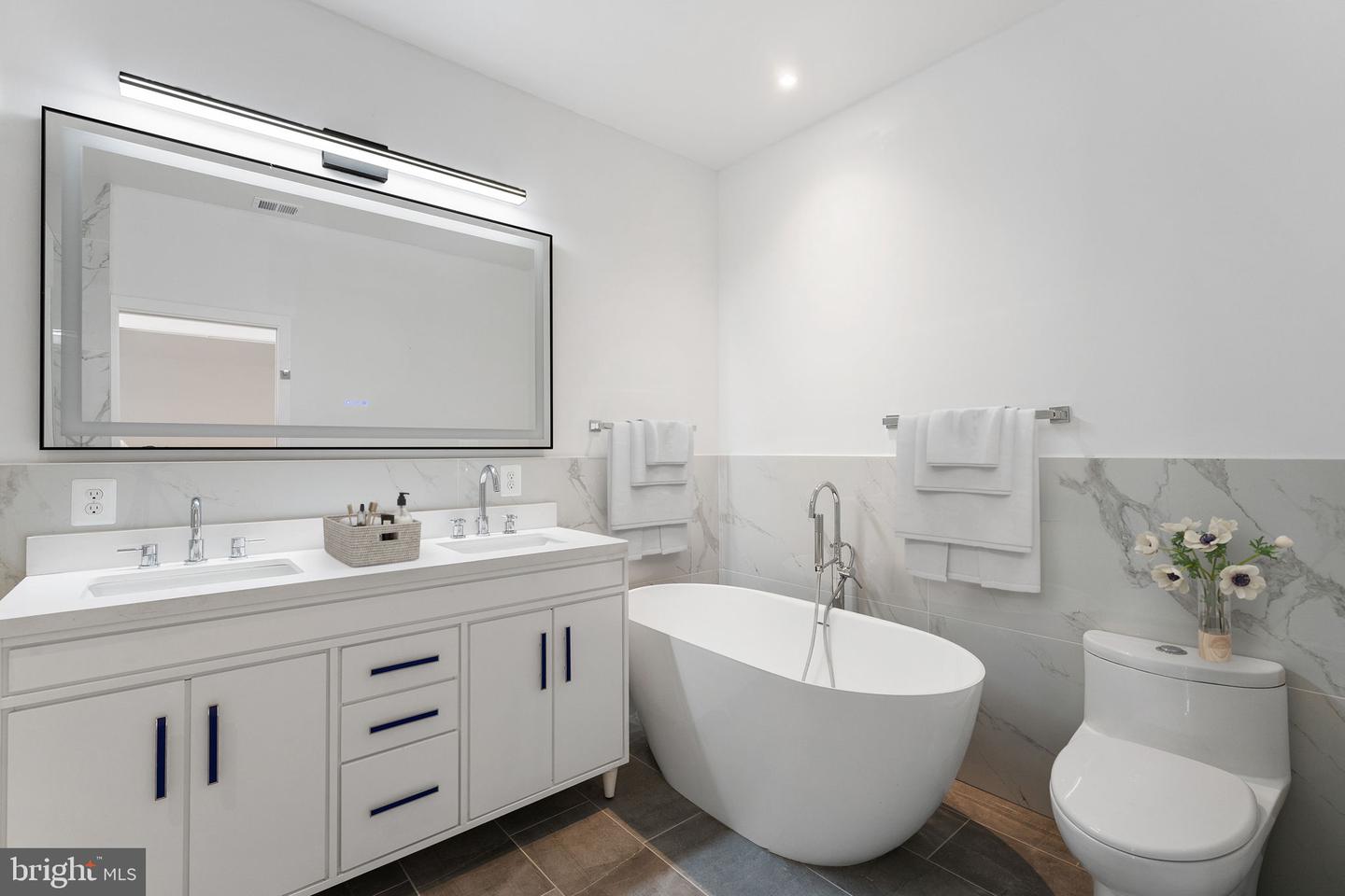 1414 5TH ST NW #B, WASHINGTON, District Of Columbia 20001, 3 Bedrooms Bedrooms, ,3 BathroomsBathrooms,Residential,For sale,1414 5TH ST NW #B,DCDC2186828 MLS # DCDC2186828