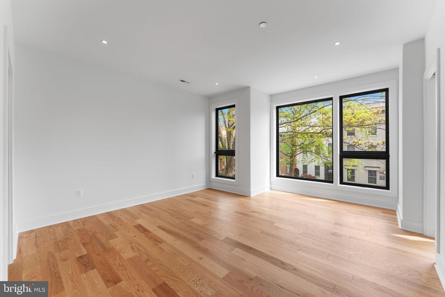 1414 5TH ST NW #B, WASHINGTON, District Of Columbia 20001, 3 Bedrooms Bedrooms, ,3 BathroomsBathrooms,Residential,For sale,1414 5TH ST NW #B,DCDC2186828 MLS # DCDC2186828