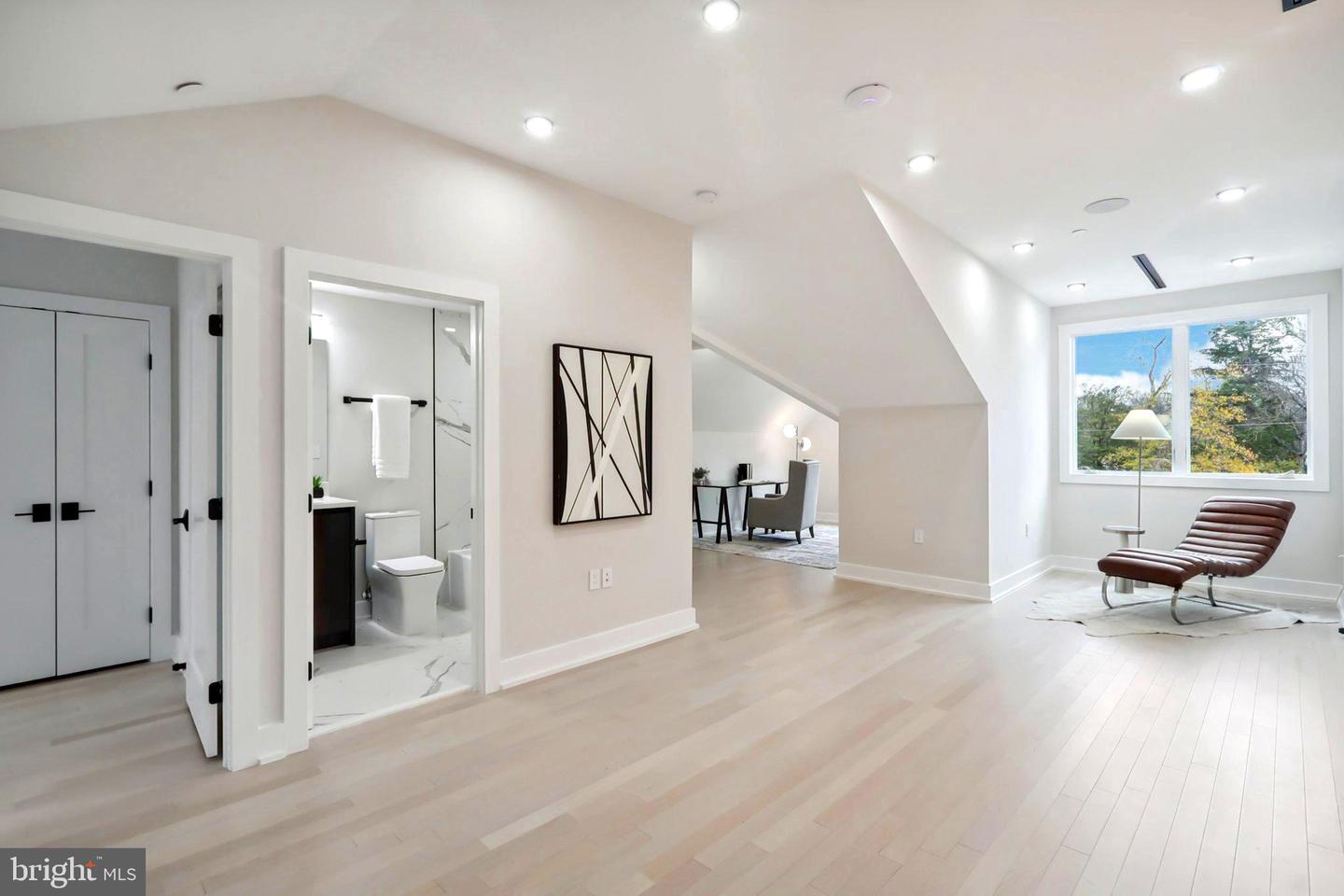 4920 LOUGHBORO RD NW, WASHINGTON, District Of Columbia 20016, 7 Bedrooms Bedrooms, ,8 BathroomsBathrooms,Residential,For sale,4920 LOUGHBORO RD NW,DCDC2187952 MLS # DCDC2187952