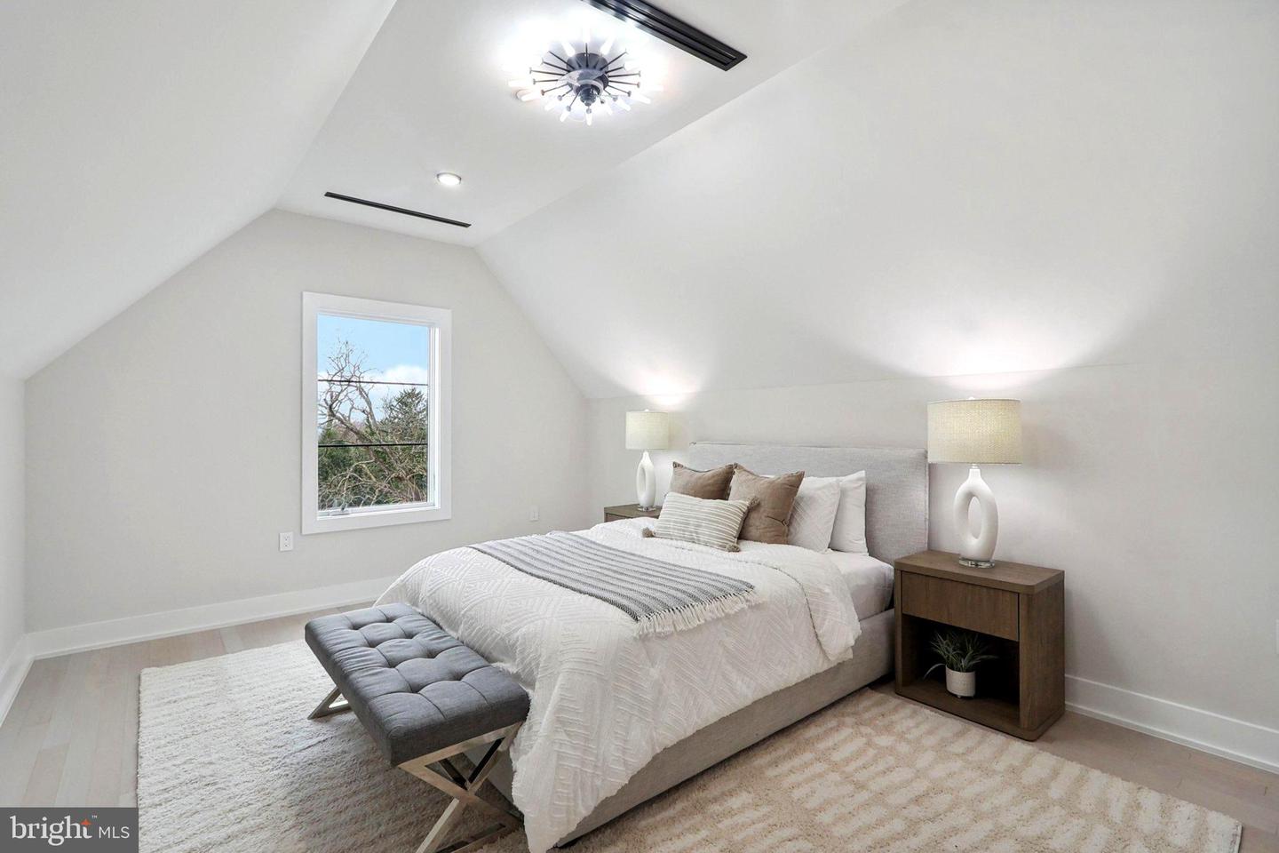 4920 LOUGHBORO RD NW, WASHINGTON, District Of Columbia 20016, 7 Bedrooms Bedrooms, ,8 BathroomsBathrooms,Residential,For sale,4920 LOUGHBORO RD NW,DCDC2187952 MLS # DCDC2187952