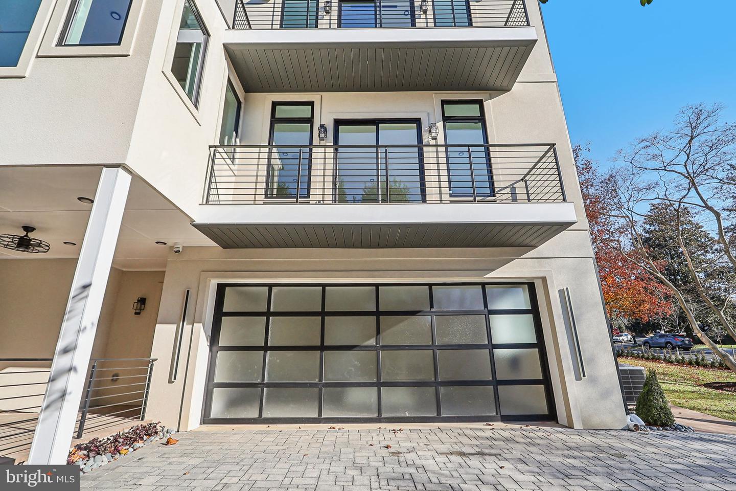 4920 LOUGHBORO RD NW, WASHINGTON, District Of Columbia 20016, 7 Bedrooms Bedrooms, ,8 BathroomsBathrooms,Residential,For sale,4920 LOUGHBORO RD NW,DCDC2187952 MLS # DCDC2187952