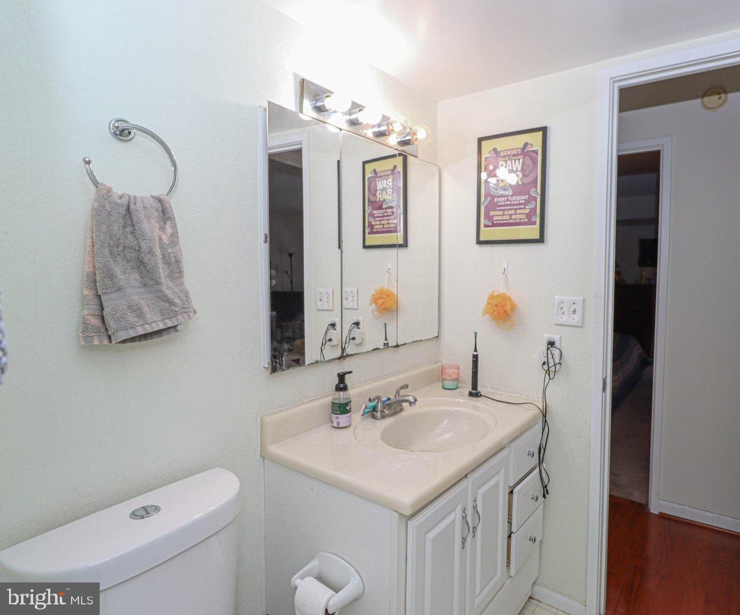 900 N STAFFORD ST #1408, ARLINGTON, Virginia 22203, 2 Bedrooms Bedrooms, ,2 BathroomsBathrooms,Residential,For sale,900 N STAFFORD ST #1408,VAAR2054686 MLS # VAAR2054686