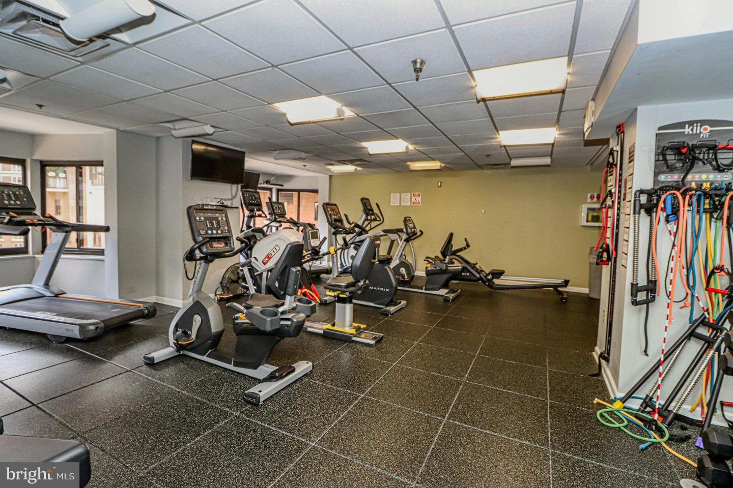 900 N STAFFORD ST #1408, ARLINGTON, Virginia 22203, 2 Bedrooms Bedrooms, ,2 BathroomsBathrooms,Residential,For sale,900 N STAFFORD ST #1408,VAAR2054686 MLS # VAAR2054686