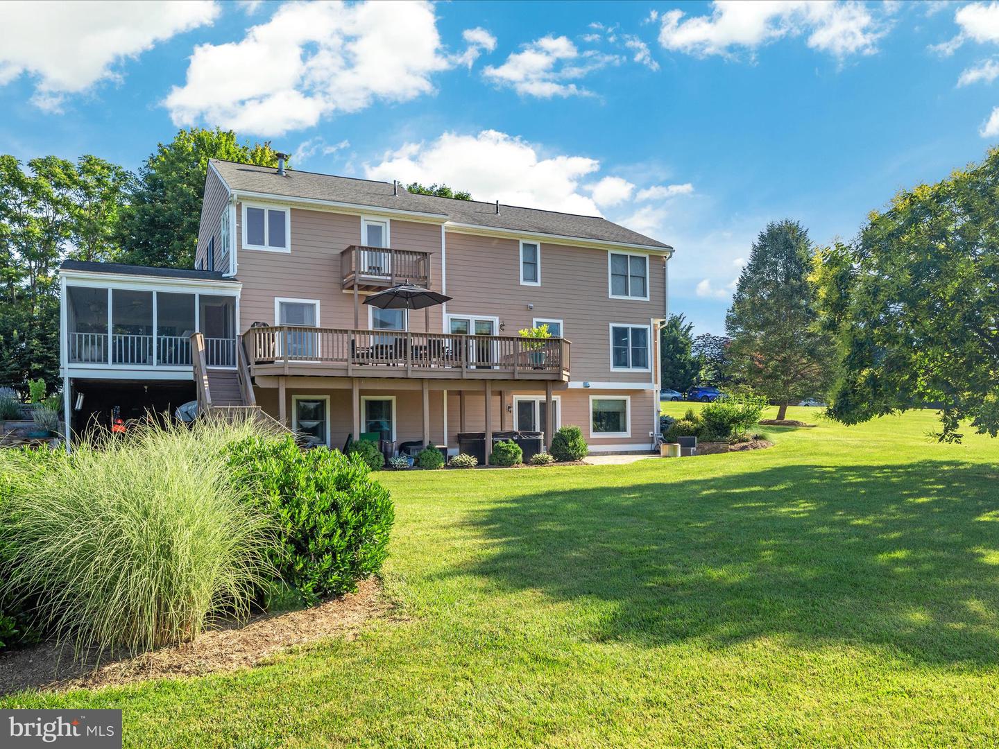 36823 SHOEMAKER SCHOOL RD, PURCELLVILLE, Virginia 20132, 5 Bedrooms Bedrooms, ,3 BathroomsBathrooms,Residential,For sale,36823 SHOEMAKER SCHOOL RD,VALO2092696 MLS # VALO2092696