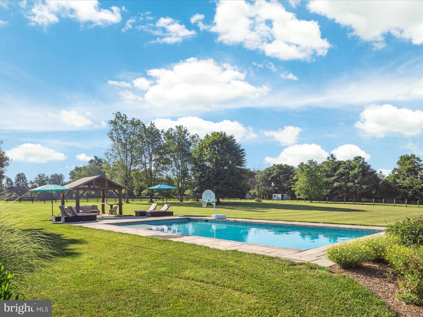 36823 SHOEMAKER SCHOOL RD, PURCELLVILLE, Virginia 20132, 5 Bedrooms Bedrooms, ,3 BathroomsBathrooms,Residential,For sale,36823 SHOEMAKER SCHOOL RD,VALO2092696 MLS # VALO2092696