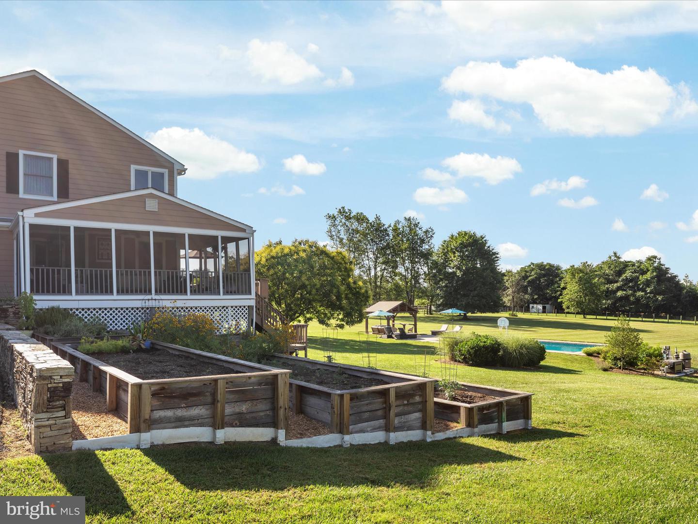 36823 SHOEMAKER SCHOOL RD, PURCELLVILLE, Virginia 20132, 5 Bedrooms Bedrooms, ,3 BathroomsBathrooms,Residential,For sale,36823 SHOEMAKER SCHOOL RD,VALO2092696 MLS # VALO2092696