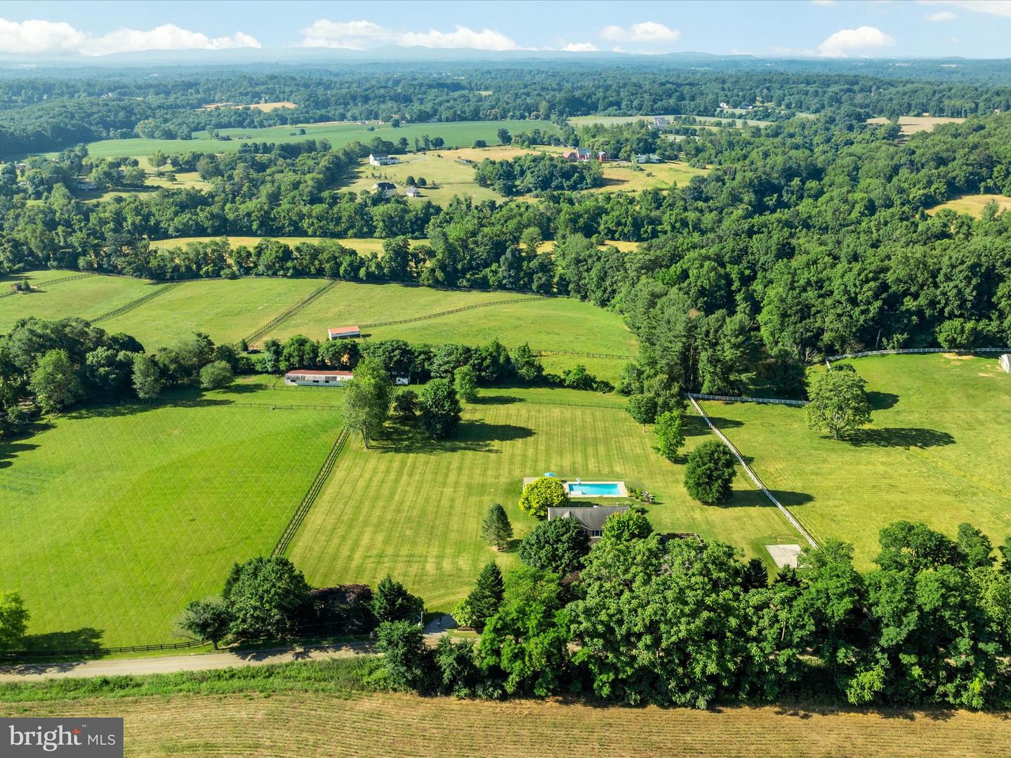 36823 SHOEMAKER SCHOOL RD, PURCELLVILLE, Virginia 20132, 5 Bedrooms Bedrooms, ,3 BathroomsBathrooms,Residential,For sale,36823 SHOEMAKER SCHOOL RD,VALO2092696 MLS # VALO2092696