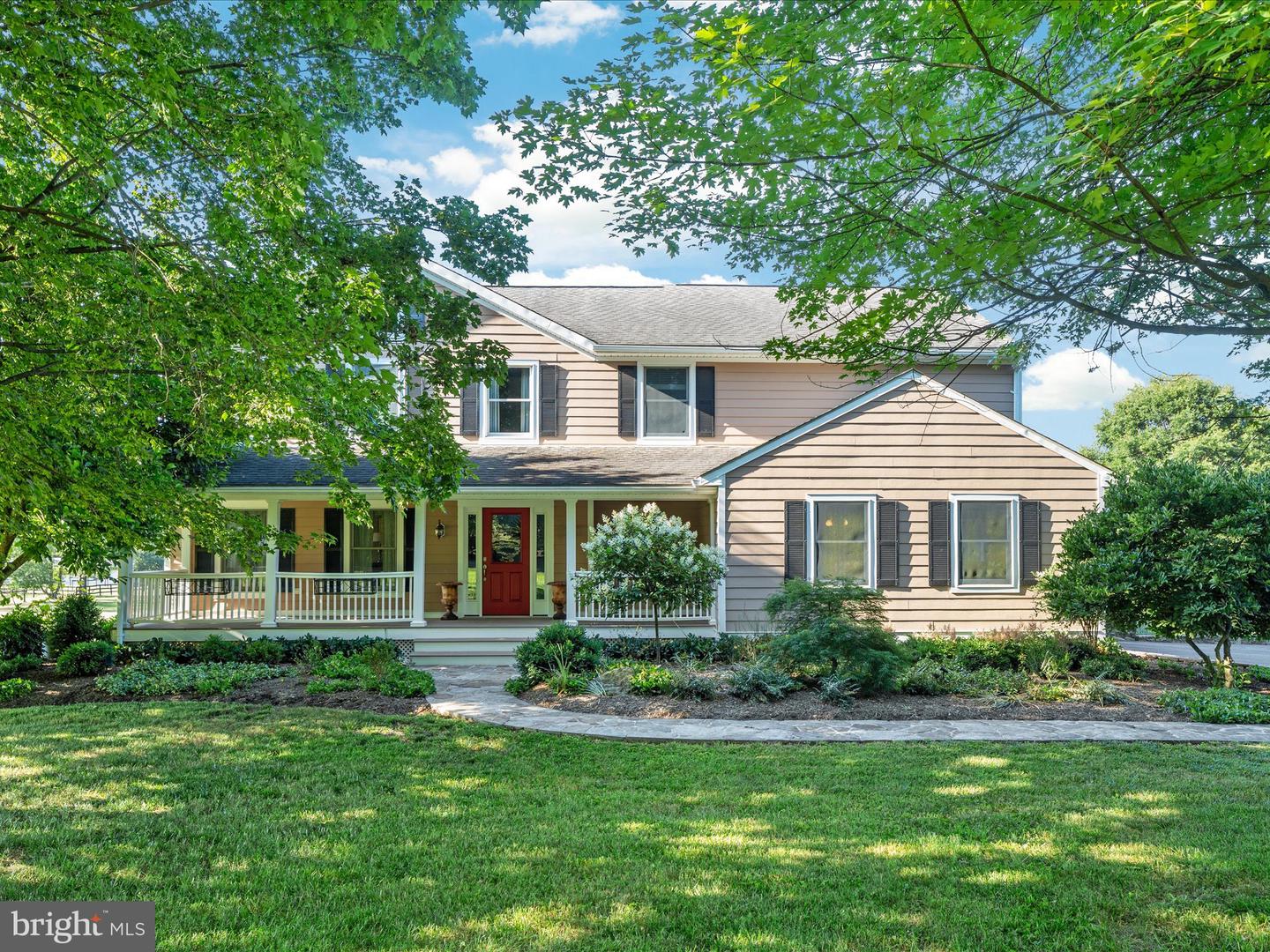 36823 SHOEMAKER SCHOOL RD, PURCELLVILLE, Virginia 20132, 5 Bedrooms Bedrooms, ,3 BathroomsBathrooms,Residential,For sale,36823 SHOEMAKER SCHOOL RD,VALO2092696 MLS # VALO2092696