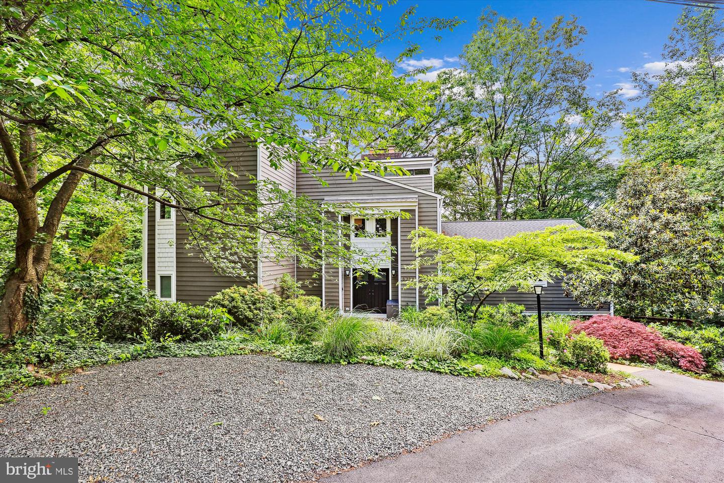 6364 EVANGELINE LN, ALEXANDRIA, Virginia 22312, 5 Bedrooms Bedrooms, ,4 BathroomsBathrooms,Residential,For sale,6364 EVANGELINE LN,VAFX2232876 MLS # VAFX2232876