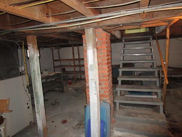 106 GRUBERT AVE, STAUNTON, Virginia 24401, 2 Bedrooms Bedrooms, ,1 BathroomBathrooms,Residential,106 GRUBERT AVE,665024 MLS # 665024