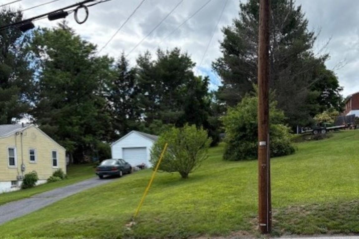 106 GRUBERT AVE, STAUNTON, Virginia 24401, 2 Bedrooms Bedrooms, ,1 BathroomBathrooms,Residential,106 GRUBERT AVE,665024 MLS # 665024