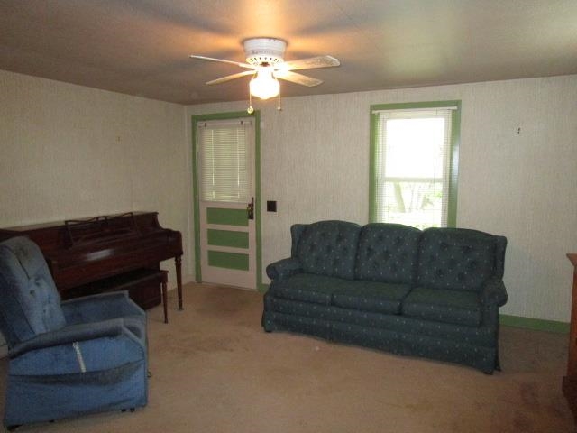 106 GRUBERT AVE, STAUNTON, Virginia 24401, 2 Bedrooms Bedrooms, ,1 BathroomBathrooms,Residential,106 GRUBERT AVE,665024 MLS # 665024