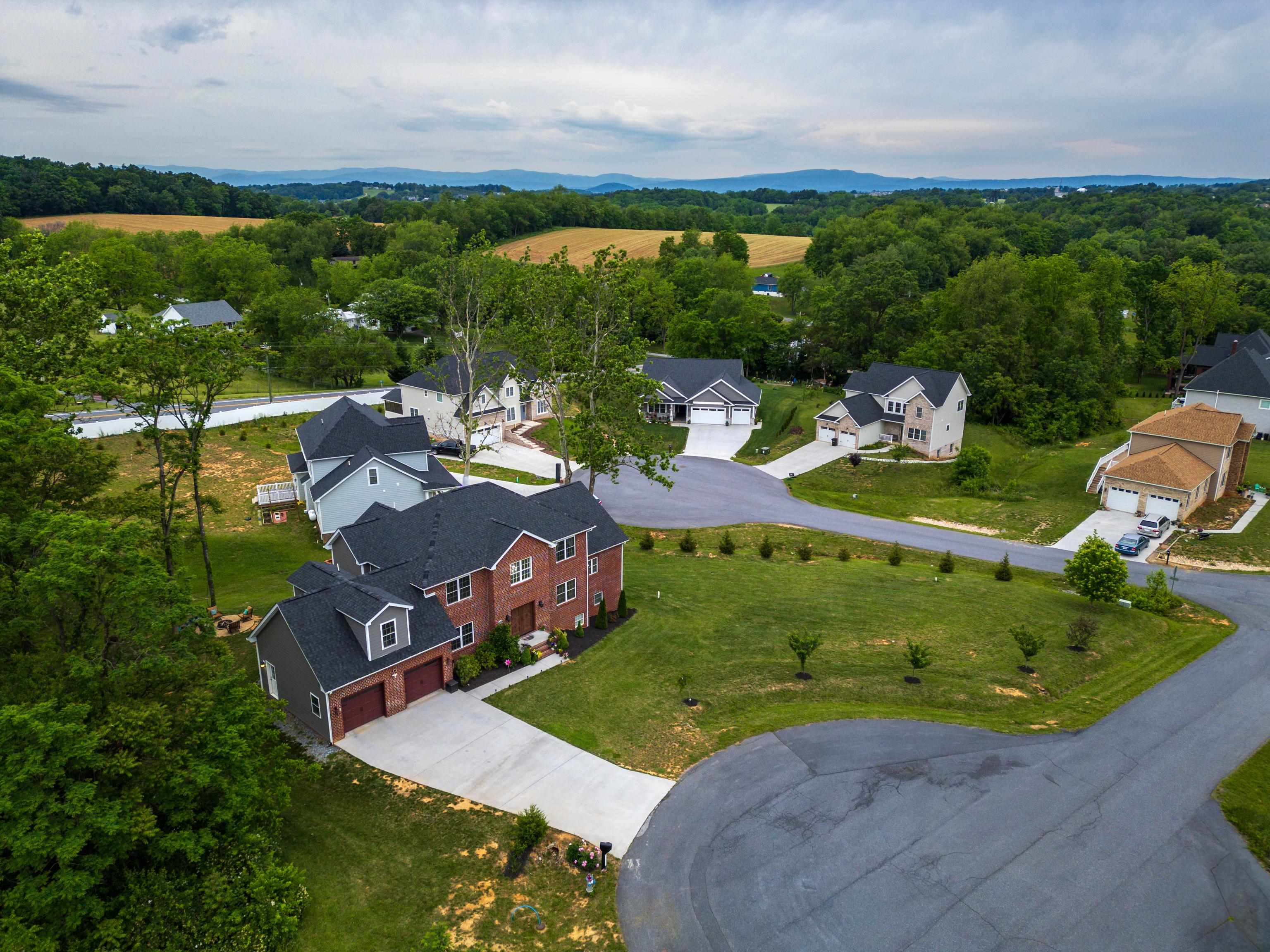4220 TRAVELER RD, ROCKINGHAM, Virginia 22801, 7 Bedrooms Bedrooms, ,5 BathroomsBathrooms,Residential,4220 TRAVELER RD,665041 MLS # 665041