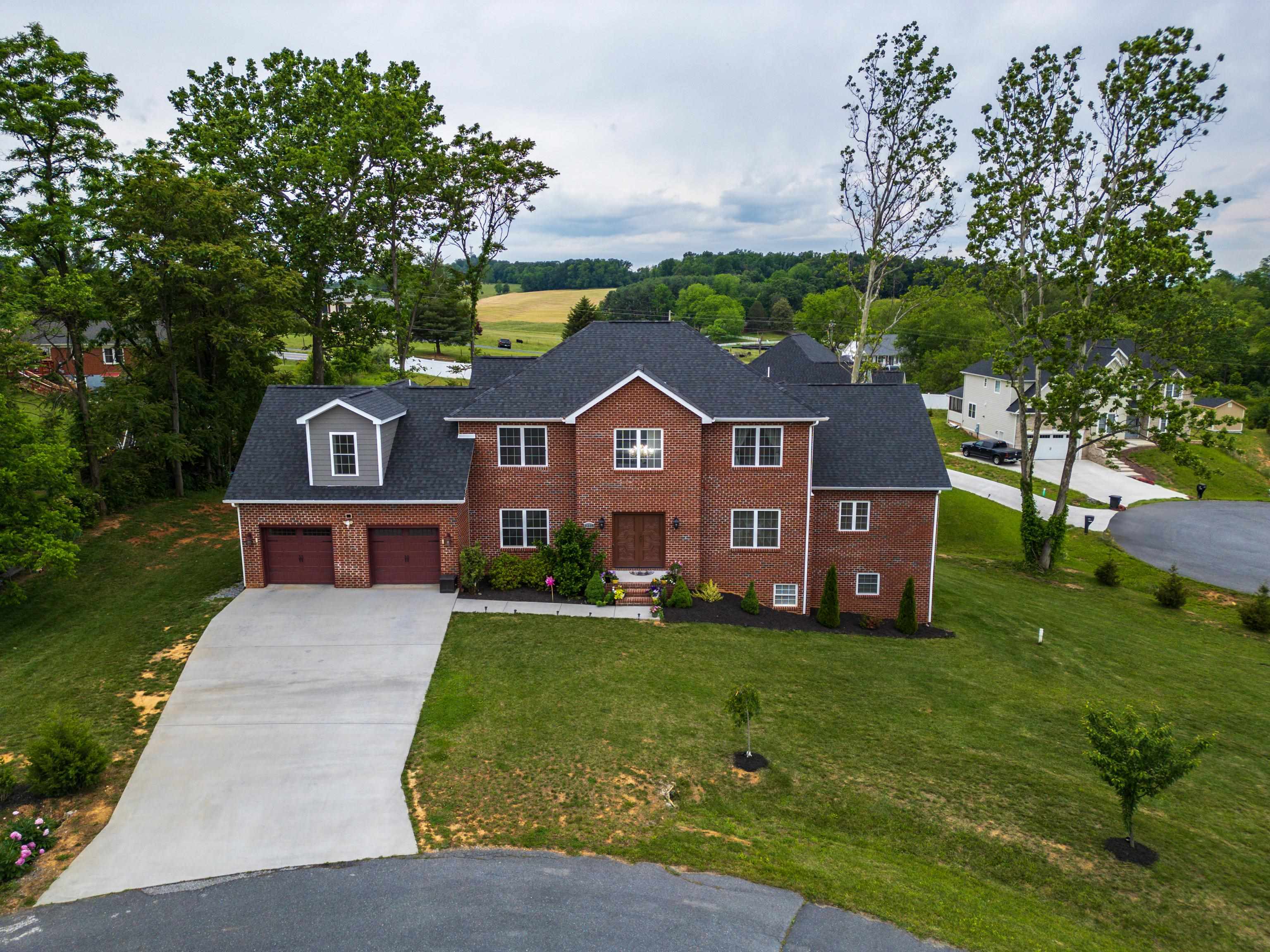 4220 TRAVELER RD, ROCKINGHAM, Virginia 22801, 7 Bedrooms Bedrooms, ,5 BathroomsBathrooms,Residential,4220 TRAVELER RD,665041 MLS # 665041