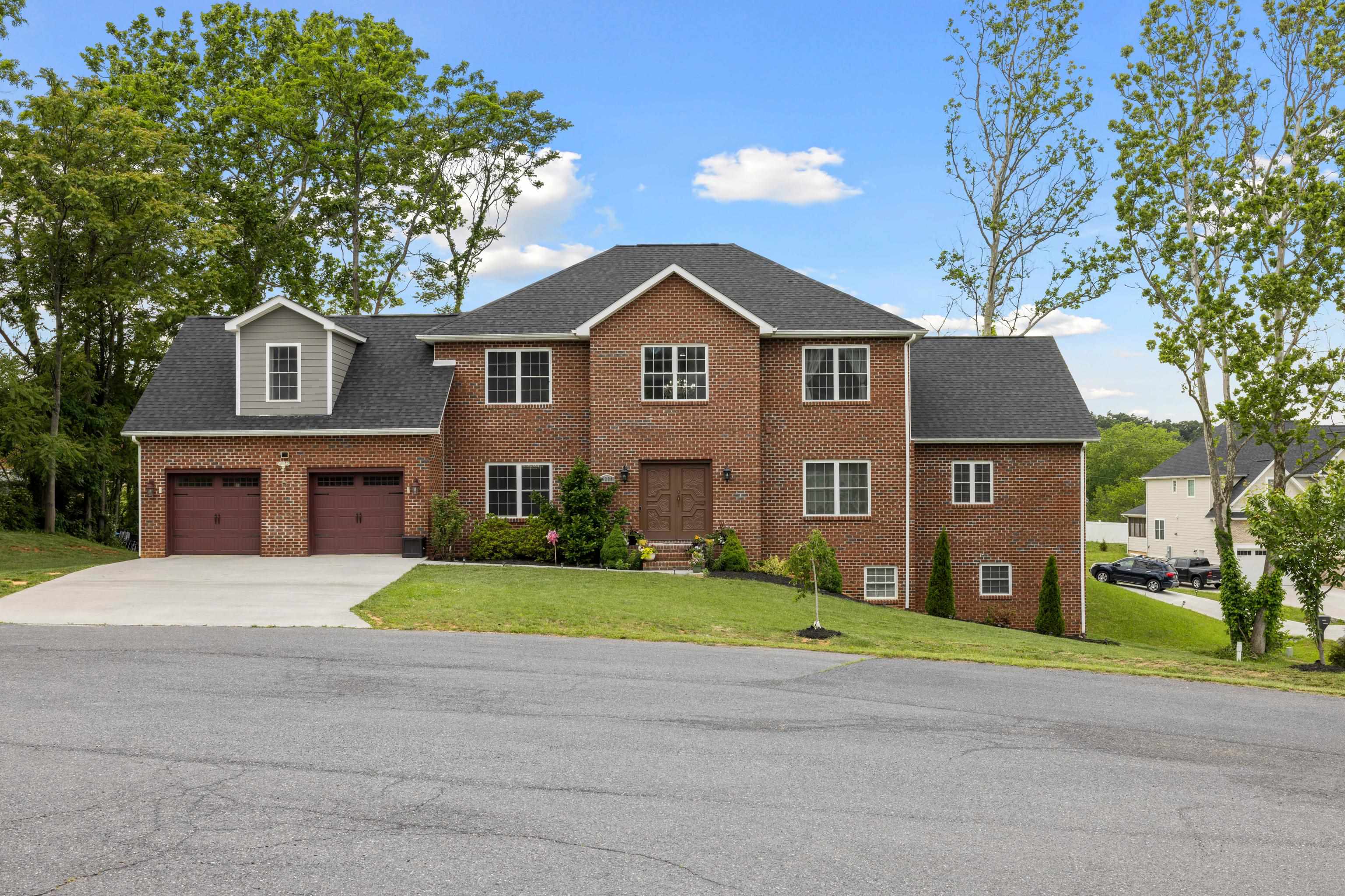 4220 TRAVELER RD, ROCKINGHAM, Virginia 22801, 7 Bedrooms Bedrooms, ,5 BathroomsBathrooms,Residential,4220 TRAVELER RD,665041 MLS # 665041