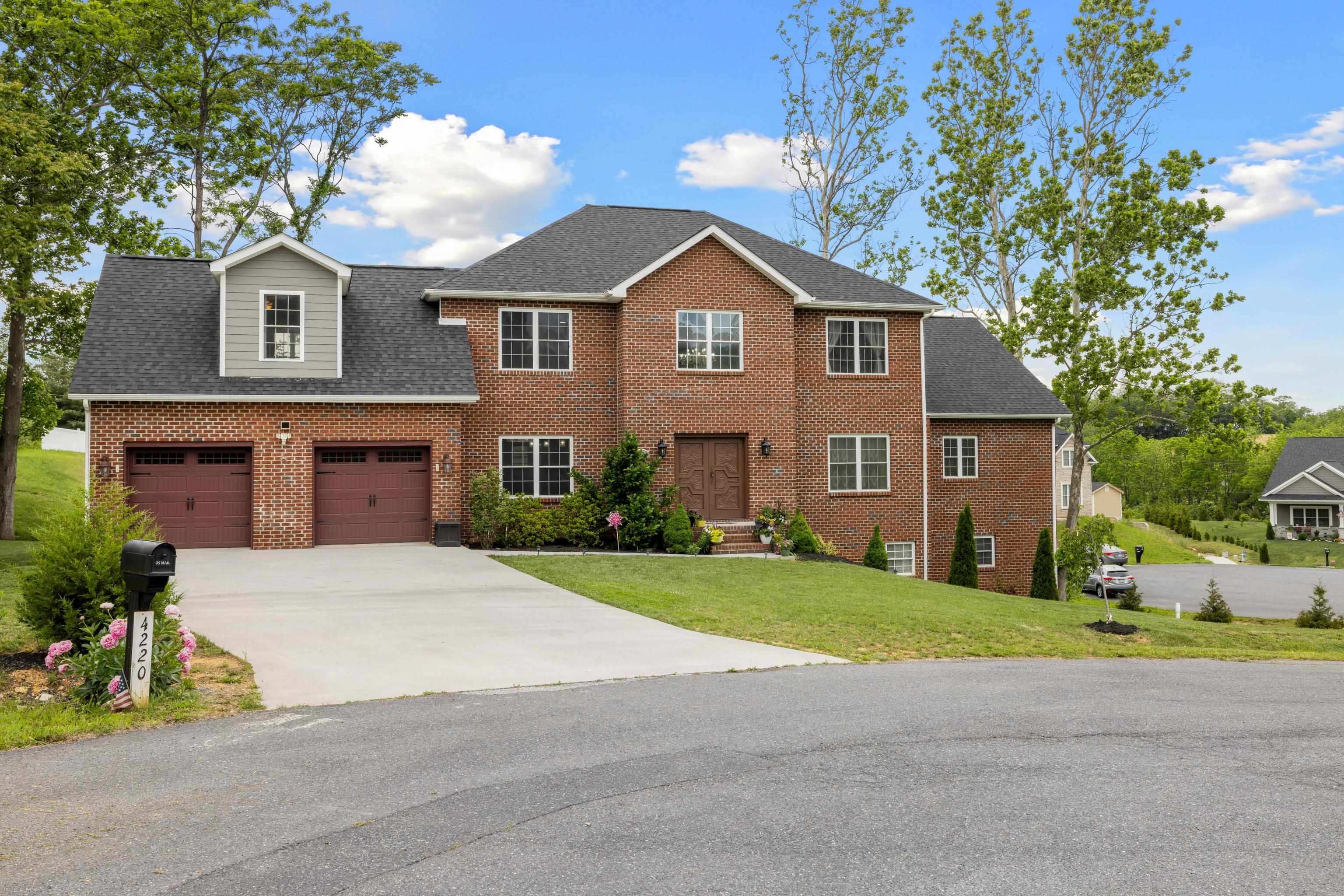 4220 TRAVELER RD, ROCKINGHAM, Virginia 22801, 7 Bedrooms Bedrooms, ,5 BathroomsBathrooms,Residential,4220 TRAVELER RD,665041 MLS # 665041