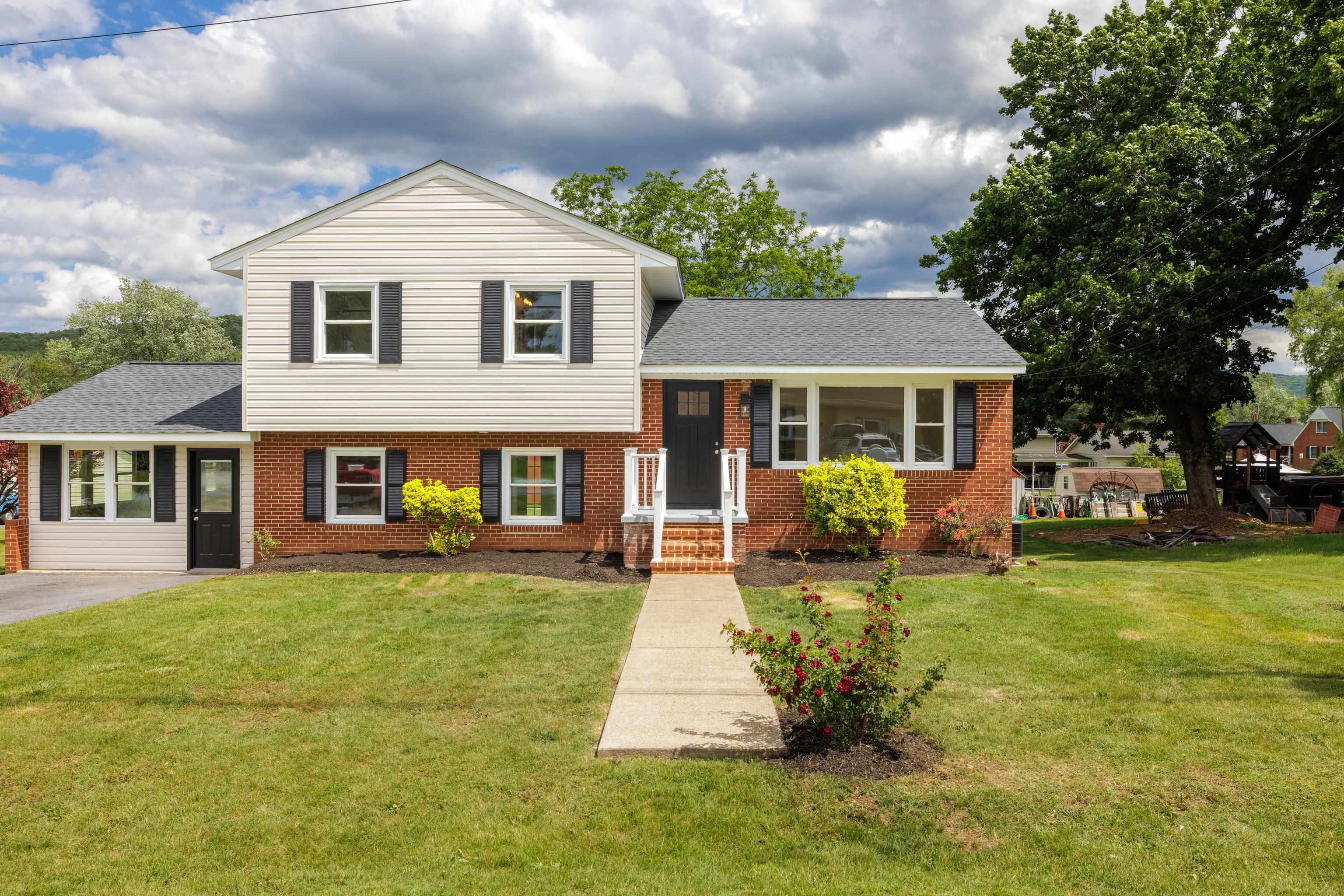 96 FEATHERSTONE DR, LYNDHURST, Virginia 22952, 3 Bedrooms Bedrooms, ,2 BathroomsBathrooms,Residential,96 FEATHERSTONE DR,665046 MLS # 665046