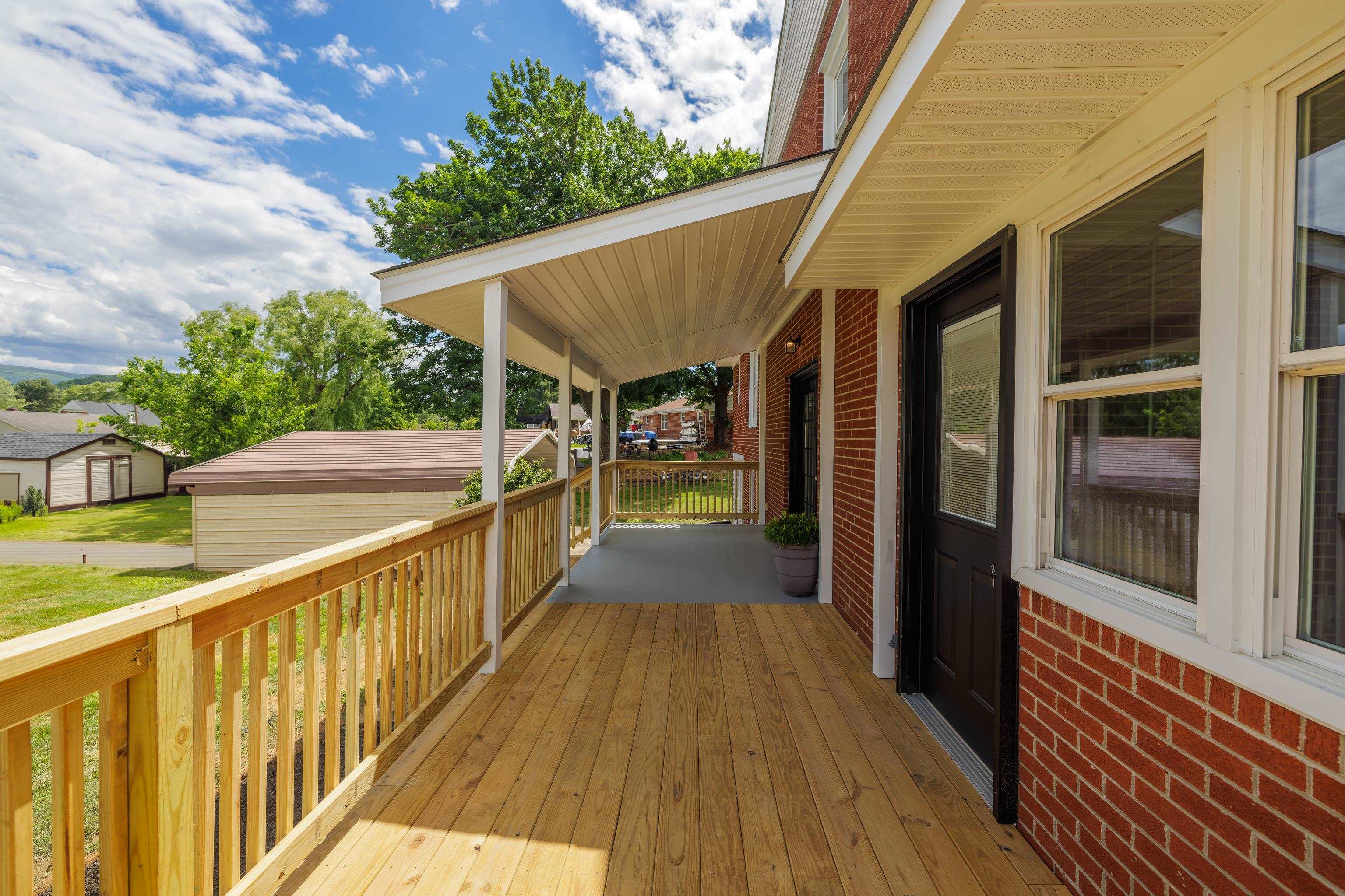 96 FEATHERSTONE DR, LYNDHURST, Virginia 22952, 3 Bedrooms Bedrooms, ,2 BathroomsBathrooms,Residential,96 FEATHERSTONE DR,665046 MLS # 665046