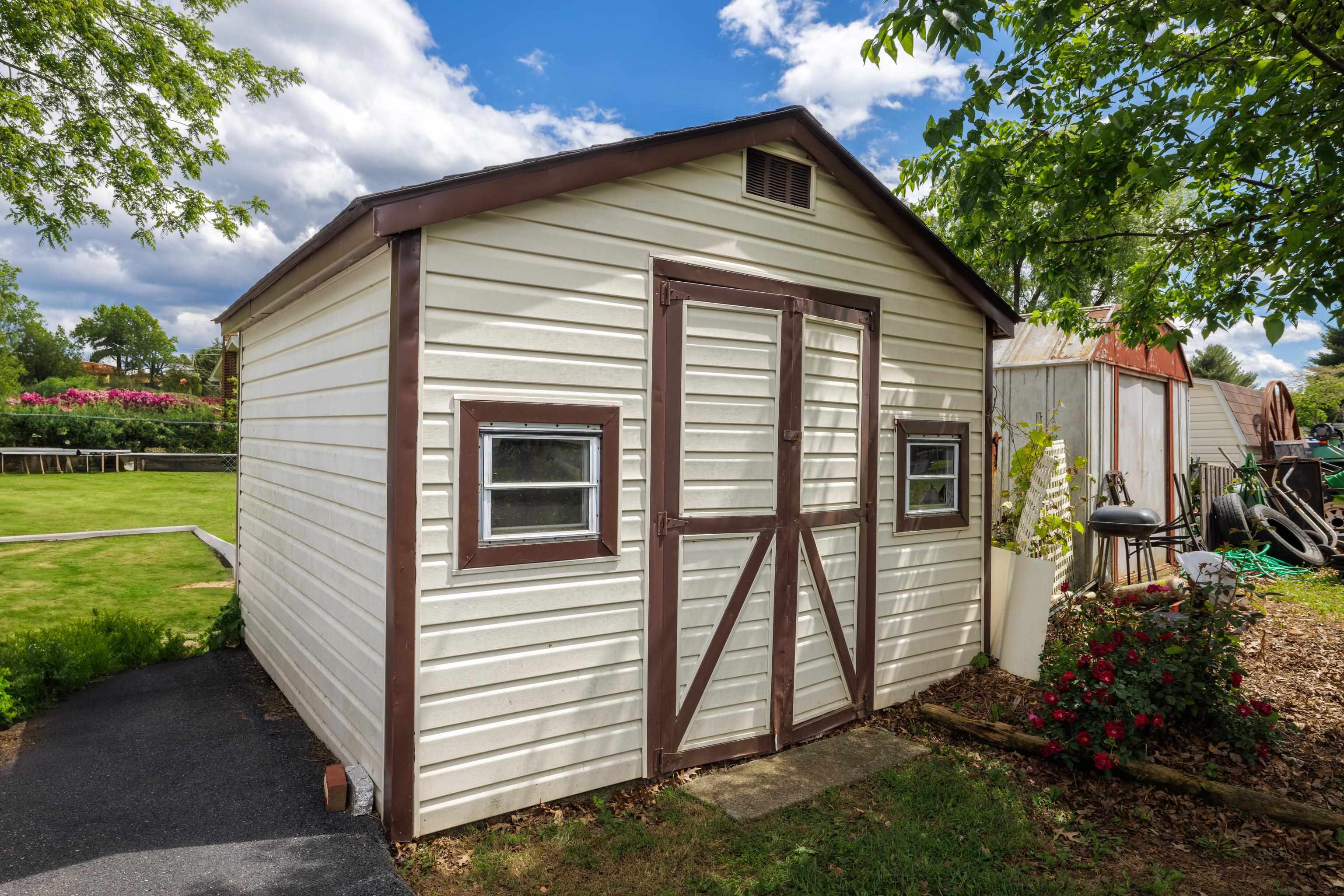 96 FEATHERSTONE DR, LYNDHURST, Virginia 22952, 3 Bedrooms Bedrooms, ,2 BathroomsBathrooms,Residential,96 FEATHERSTONE DR,665046 MLS # 665046