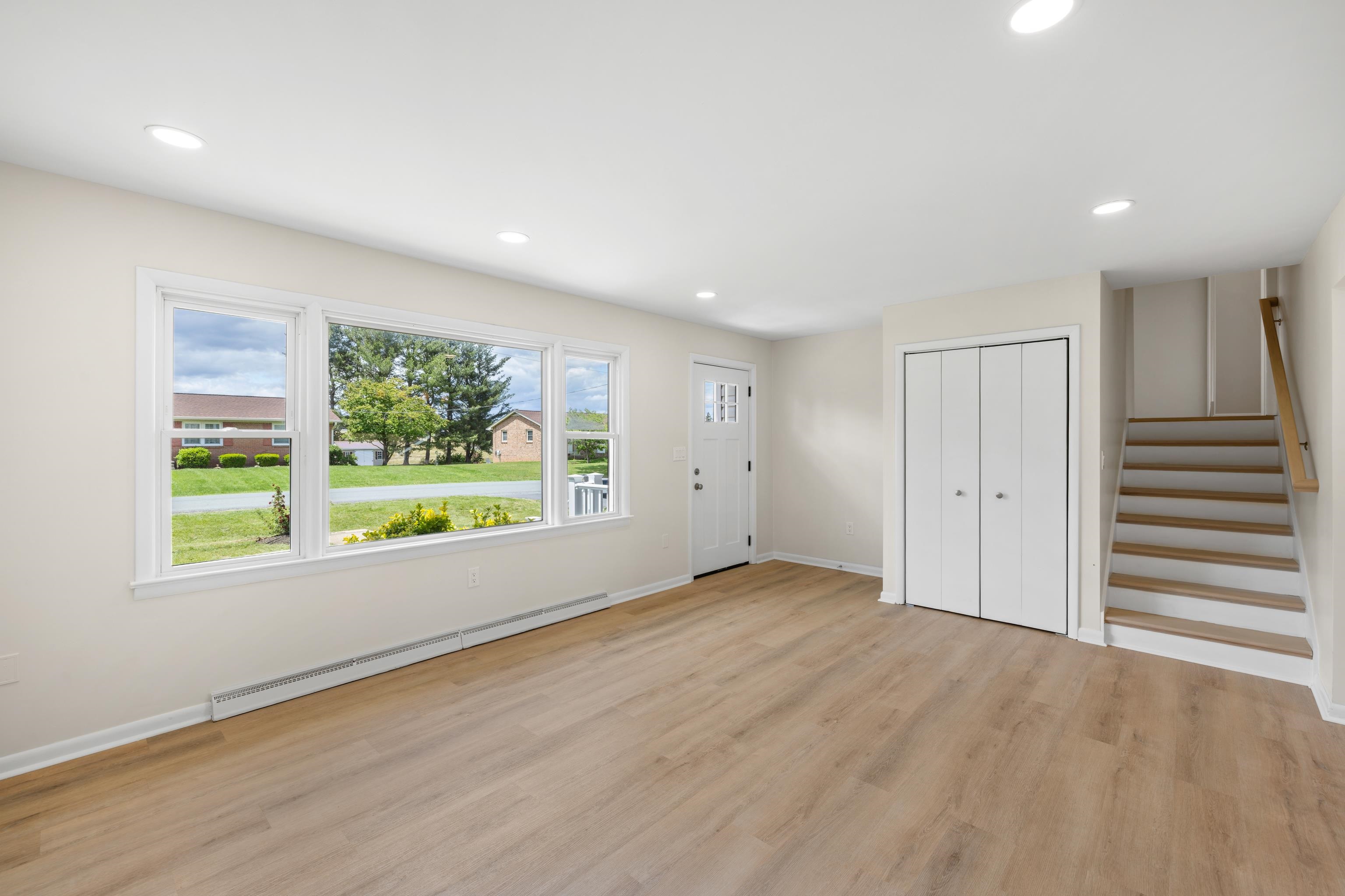 96 FEATHERSTONE DR, LYNDHURST, Virginia 22952, 3 Bedrooms Bedrooms, ,2 BathroomsBathrooms,Residential,96 FEATHERSTONE DR,665046 MLS # 665046