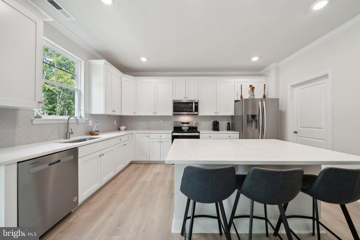 80 WHISPERING OAKS DR, STAUNTON, Virginia 24401, 4 Bedrooms Bedrooms, ,2 BathroomsBathrooms,Residential,For sale,80 WHISPERING OAKS DR,VAAG2000494 MLS # VAAG2000494