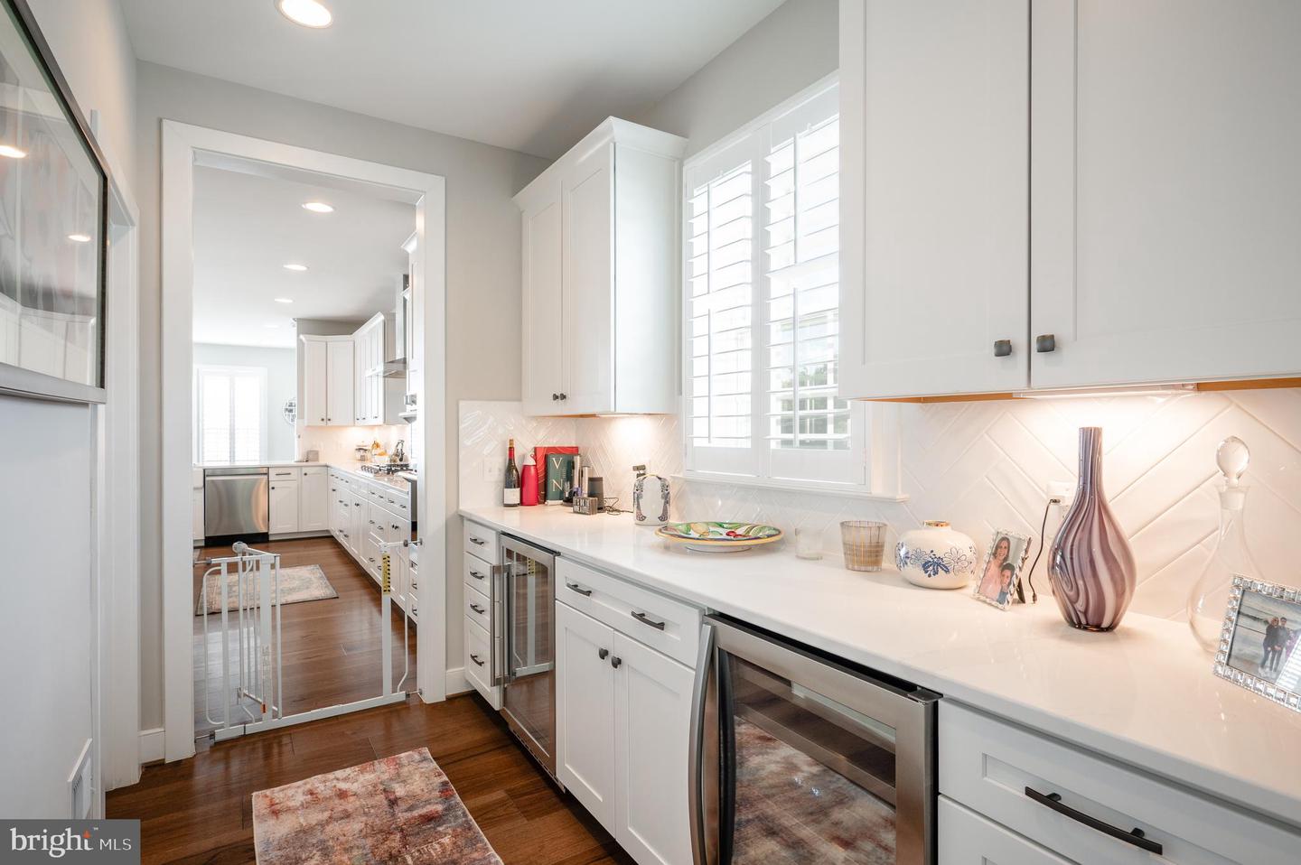 6515 BLUEBILL LN, ALEXANDRIA, Virginia 22307, 6 Bedrooms Bedrooms, ,5 BathroomsBathrooms,Residential,For sale,6515 BLUEBILL LN,VAFX2236398 MLS # VAFX2236398