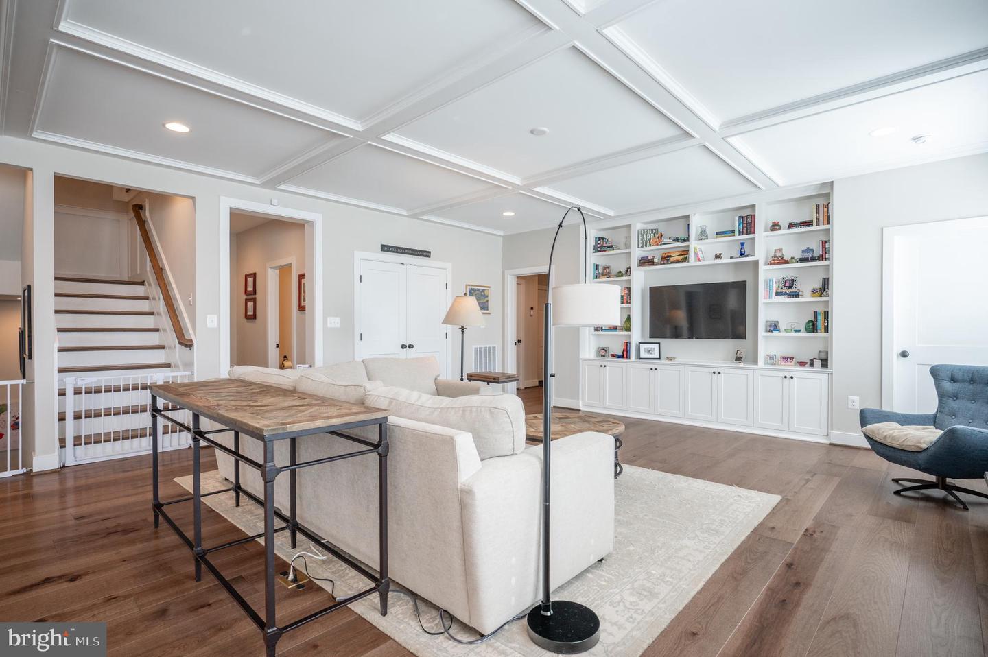 6515 BLUEBILL LN, ALEXANDRIA, Virginia 22307, 6 Bedrooms Bedrooms, ,5 BathroomsBathrooms,Residential,For sale,6515 BLUEBILL LN,VAFX2236398 MLS # VAFX2236398