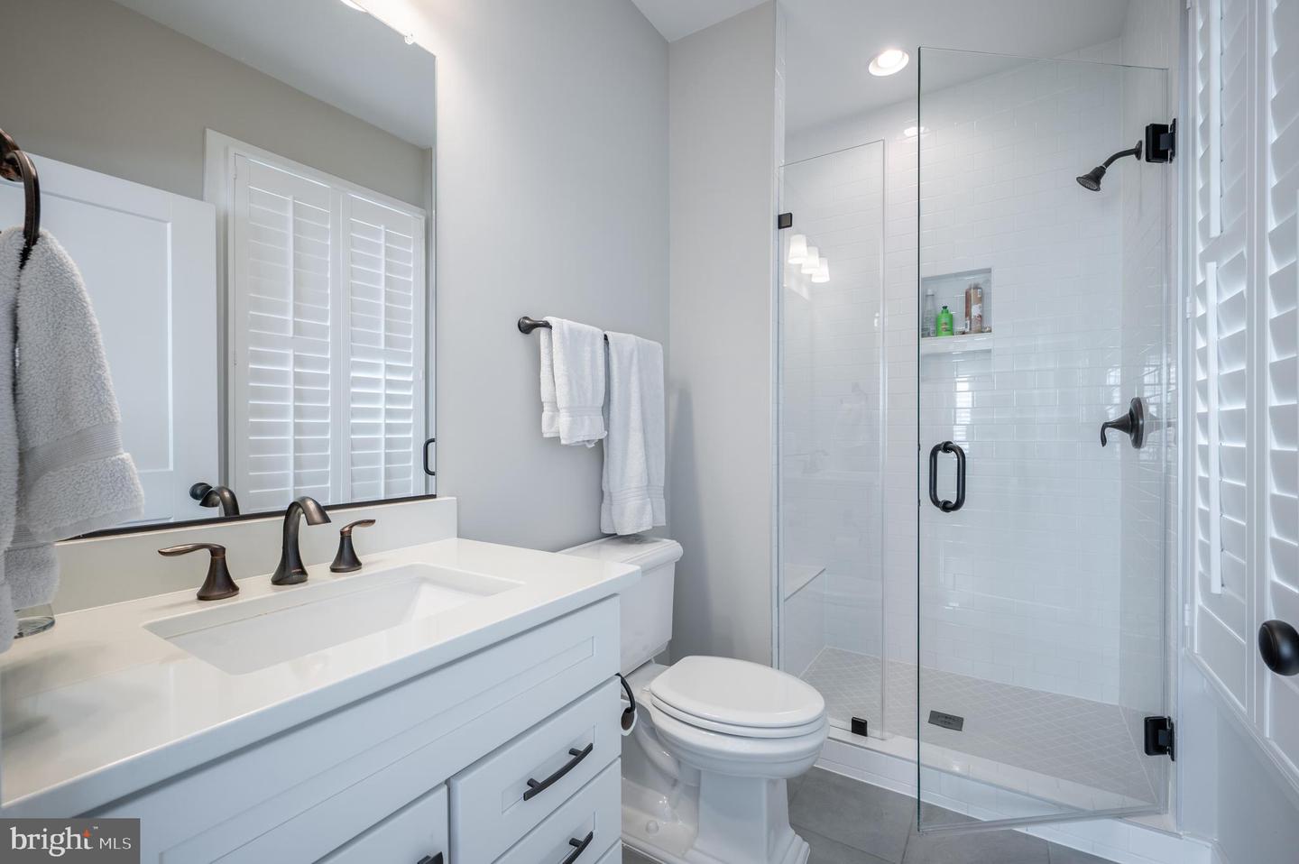6515 BLUEBILL LN, ALEXANDRIA, Virginia 22307, 6 Bedrooms Bedrooms, ,5 BathroomsBathrooms,Residential,For sale,6515 BLUEBILL LN,VAFX2236398 MLS # VAFX2236398
