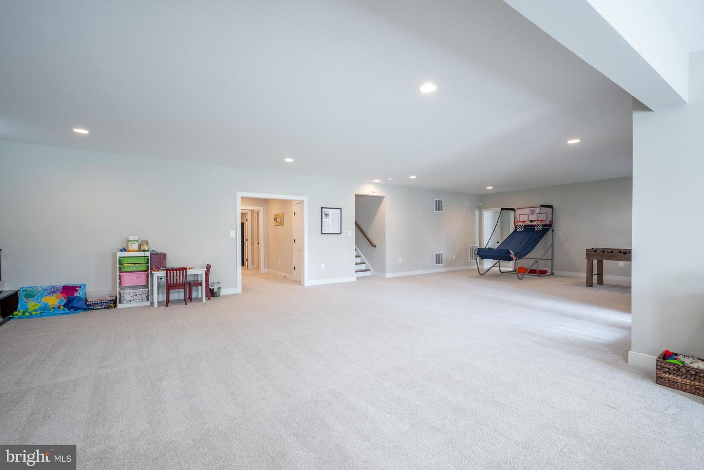 6515 BLUEBILL LN, ALEXANDRIA, Virginia 22307, 6 Bedrooms Bedrooms, ,5 BathroomsBathrooms,Residential,For sale,6515 BLUEBILL LN,VAFX2236398 MLS # VAFX2236398
