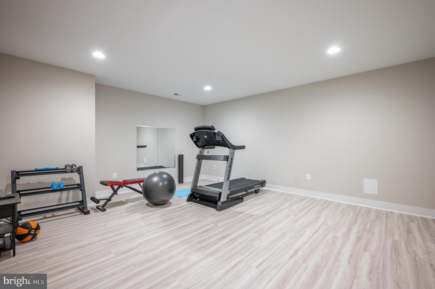 6515 BLUEBILL LN, ALEXANDRIA, Virginia 22307, 6 Bedrooms Bedrooms, ,5 BathroomsBathrooms,Residential,For sale,6515 BLUEBILL LN,VAFX2236398 MLS # VAFX2236398
